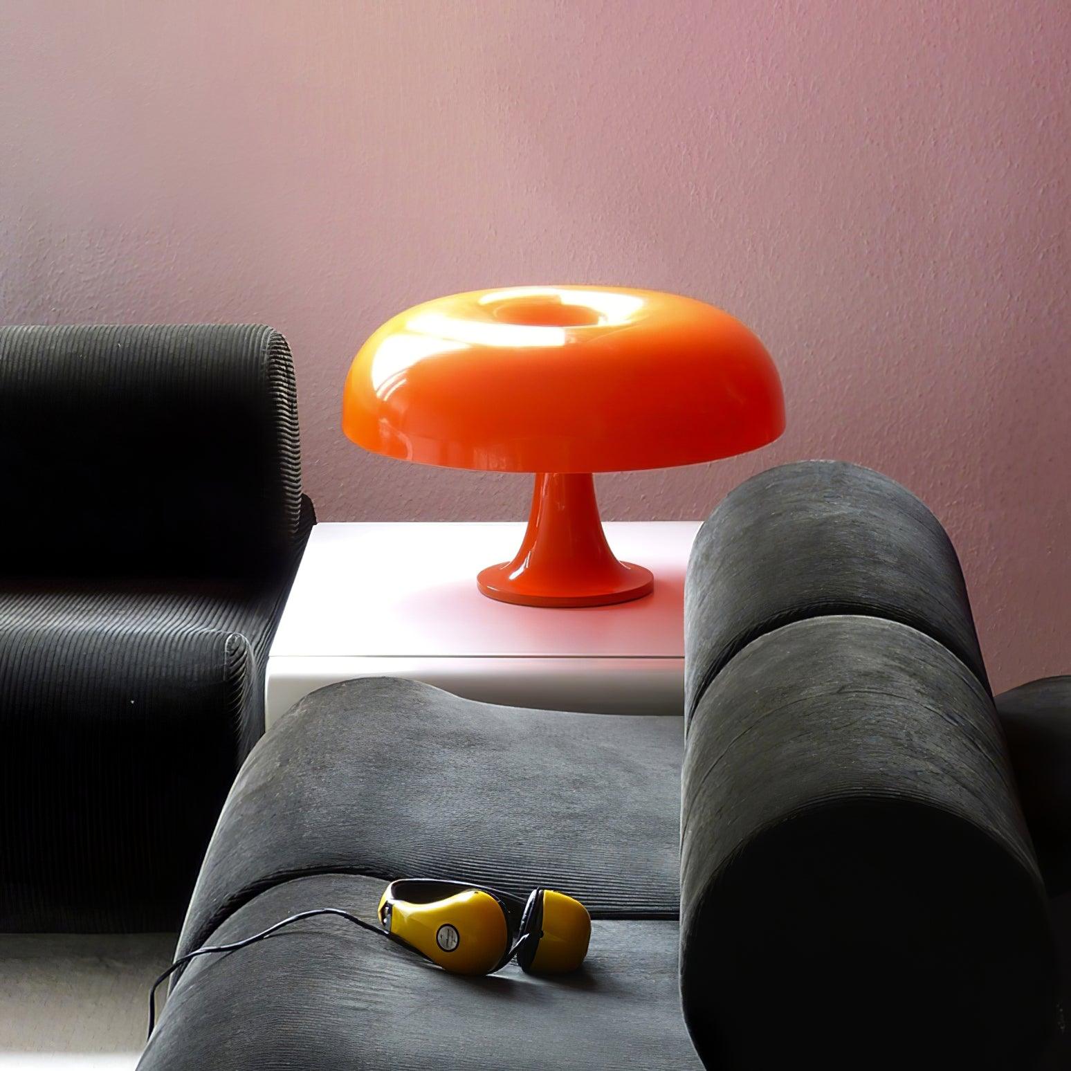 Mushroom Playful Table Lamp - Blowlighting