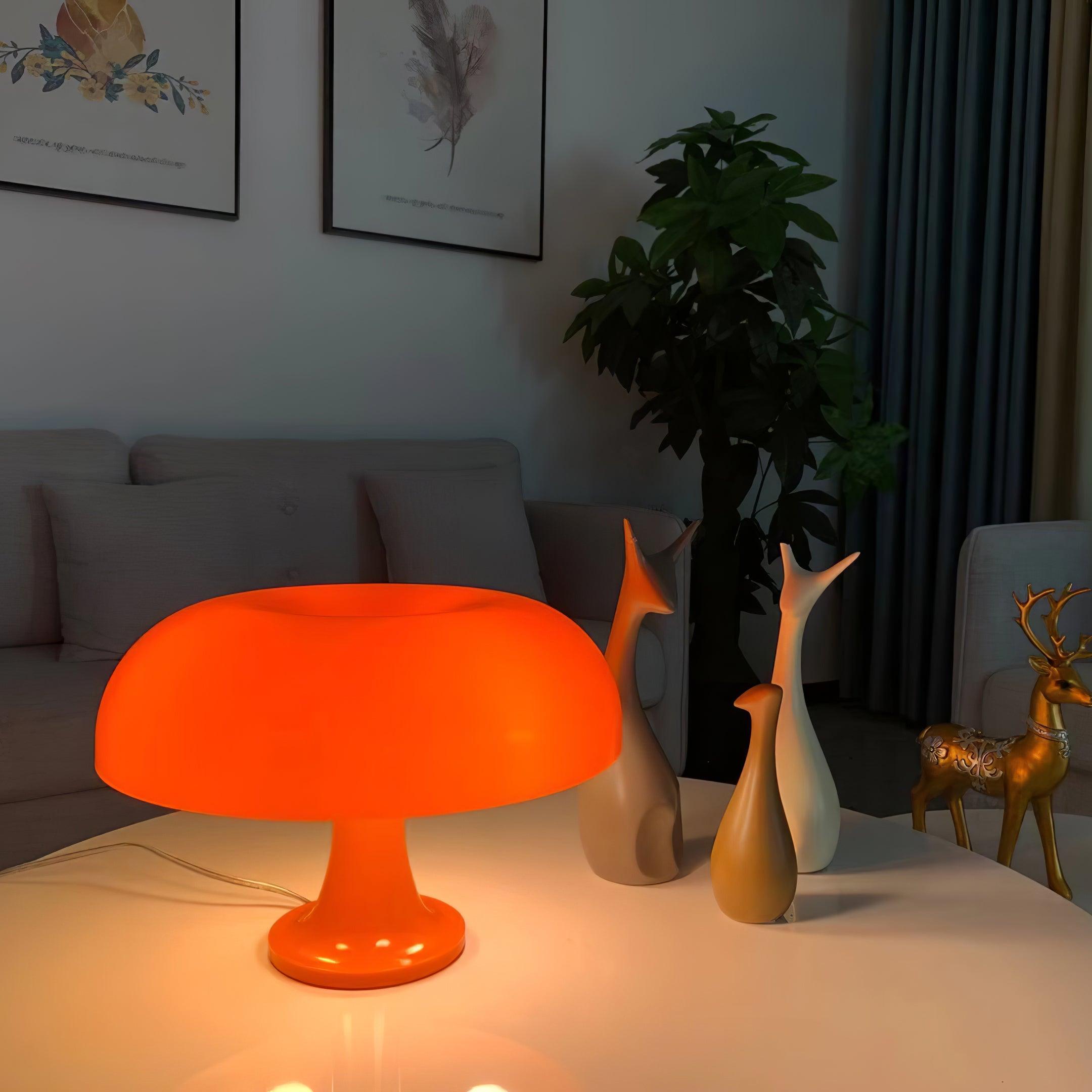 Mushroom Playful Table Lamp - Blowlighting