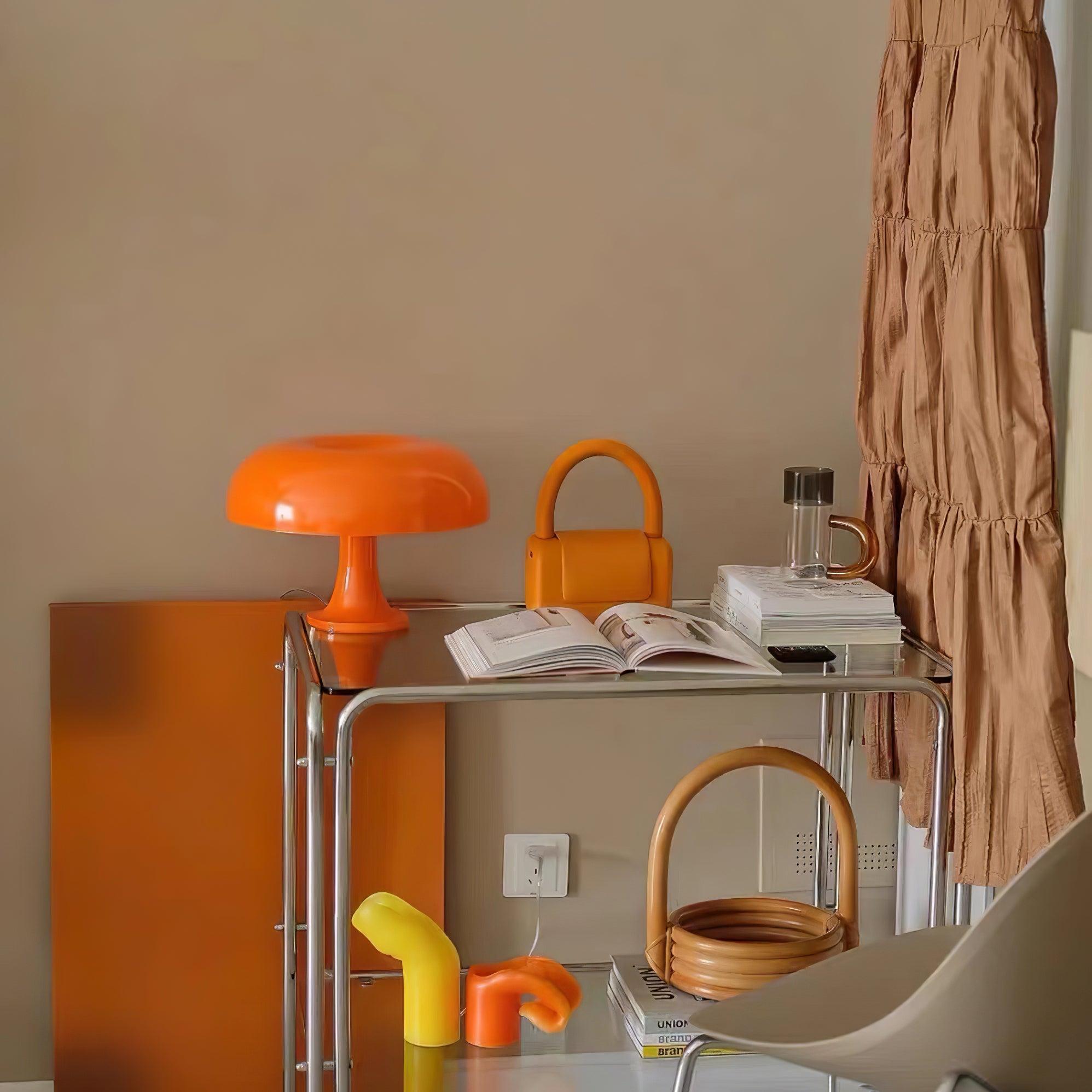 Mushroom Playful Table Lamp - Blowlighting