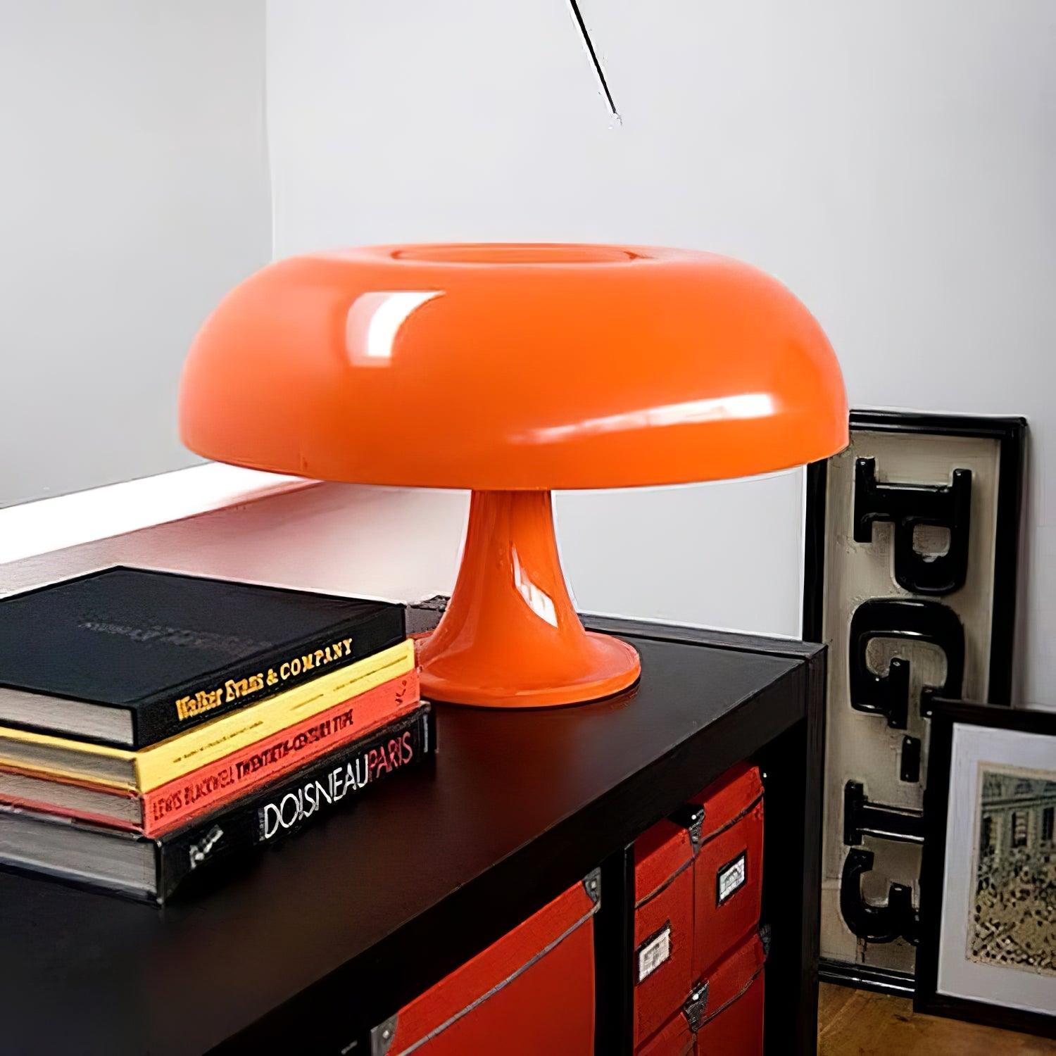 Mushroom Playful Table Lamp - Blowlighting