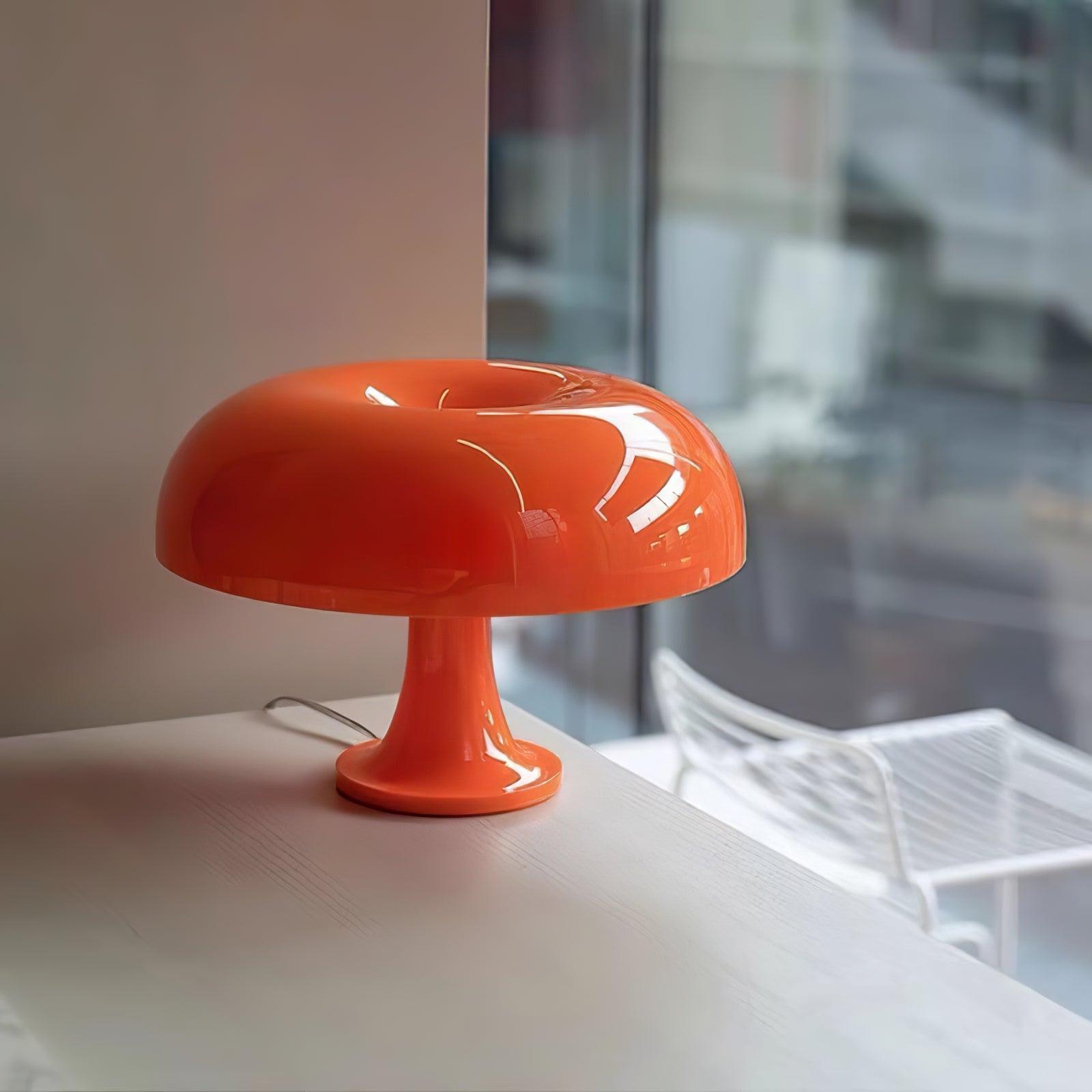 Mushroom Playful Table Lamp - Blowlighting