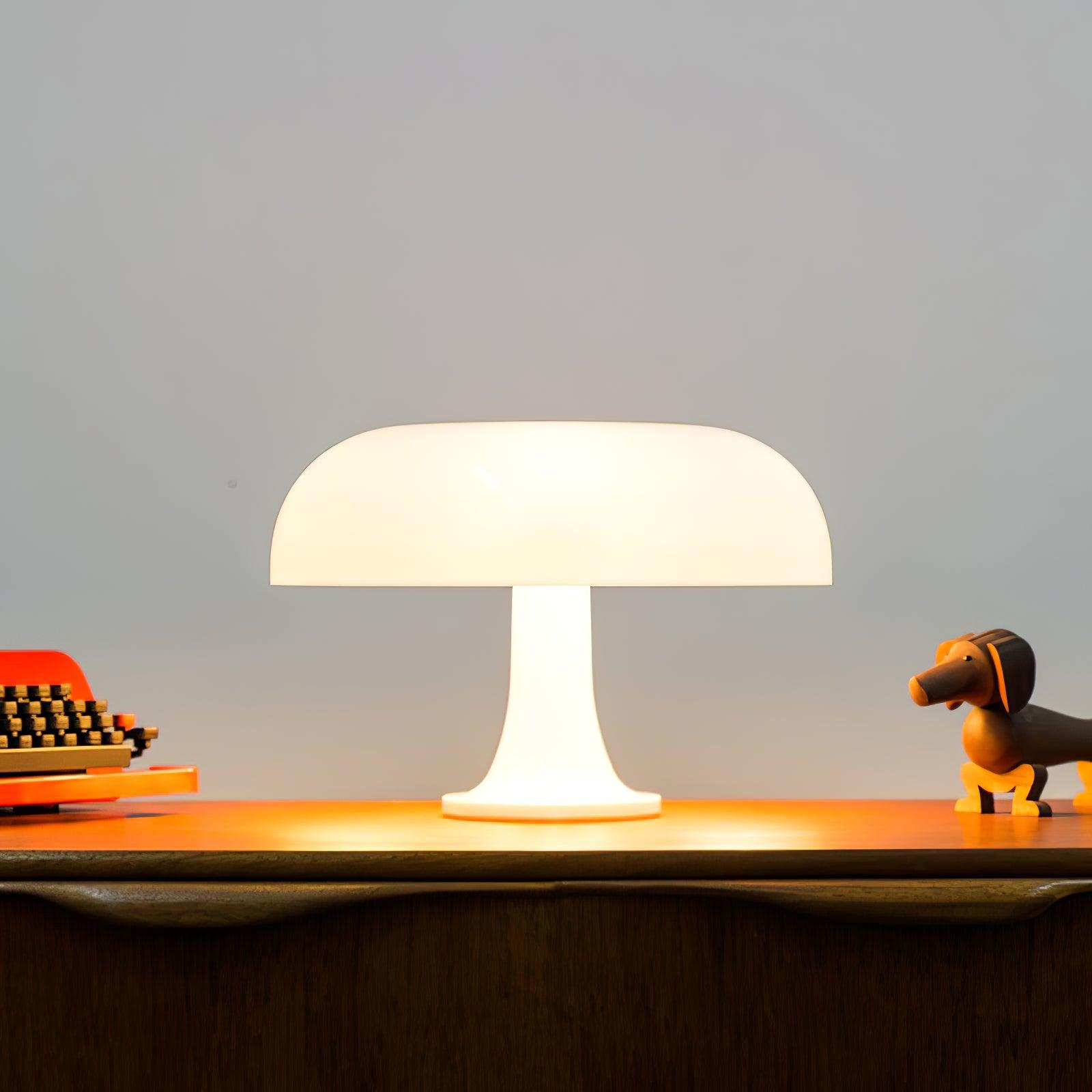 Mushroom Playful Table Lamp - Blowlighting