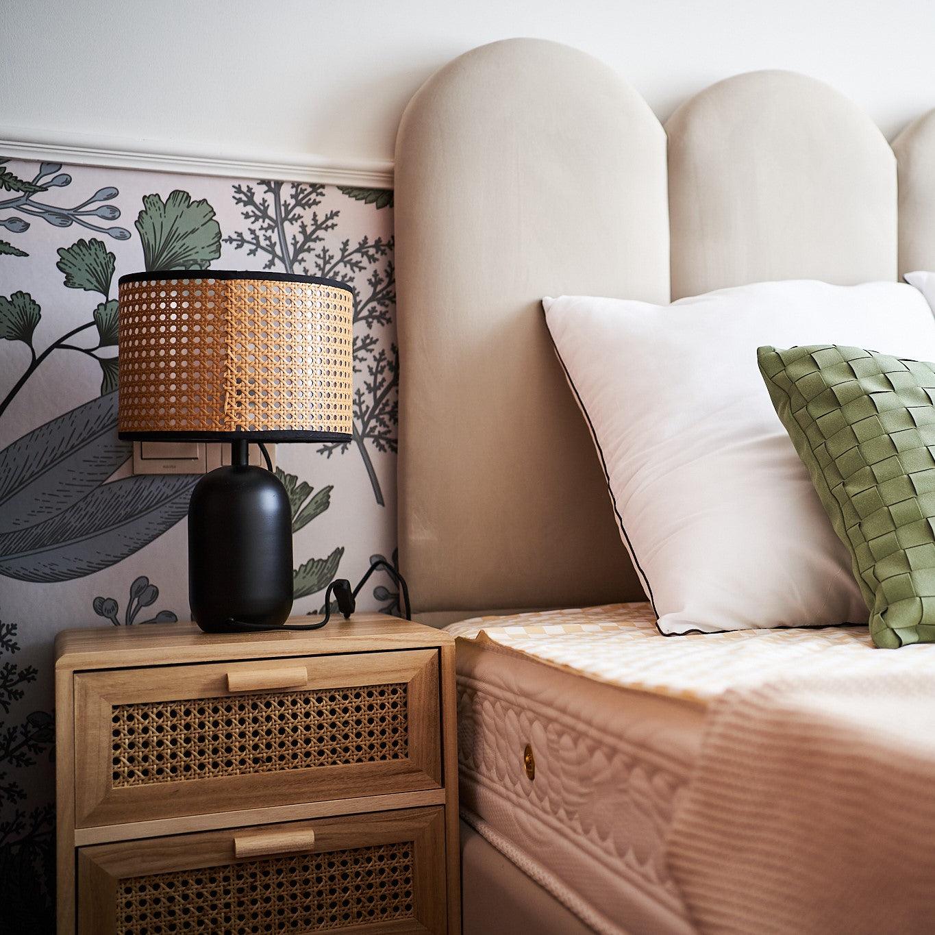 Nico Table Lamp - Blowlighting