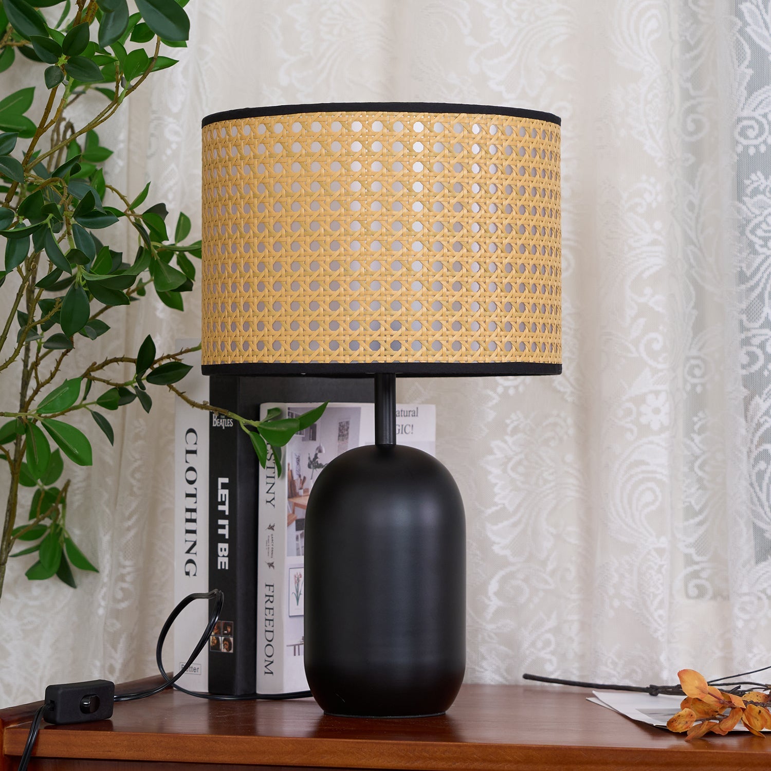 Nico Table Lamp - Blowlighting