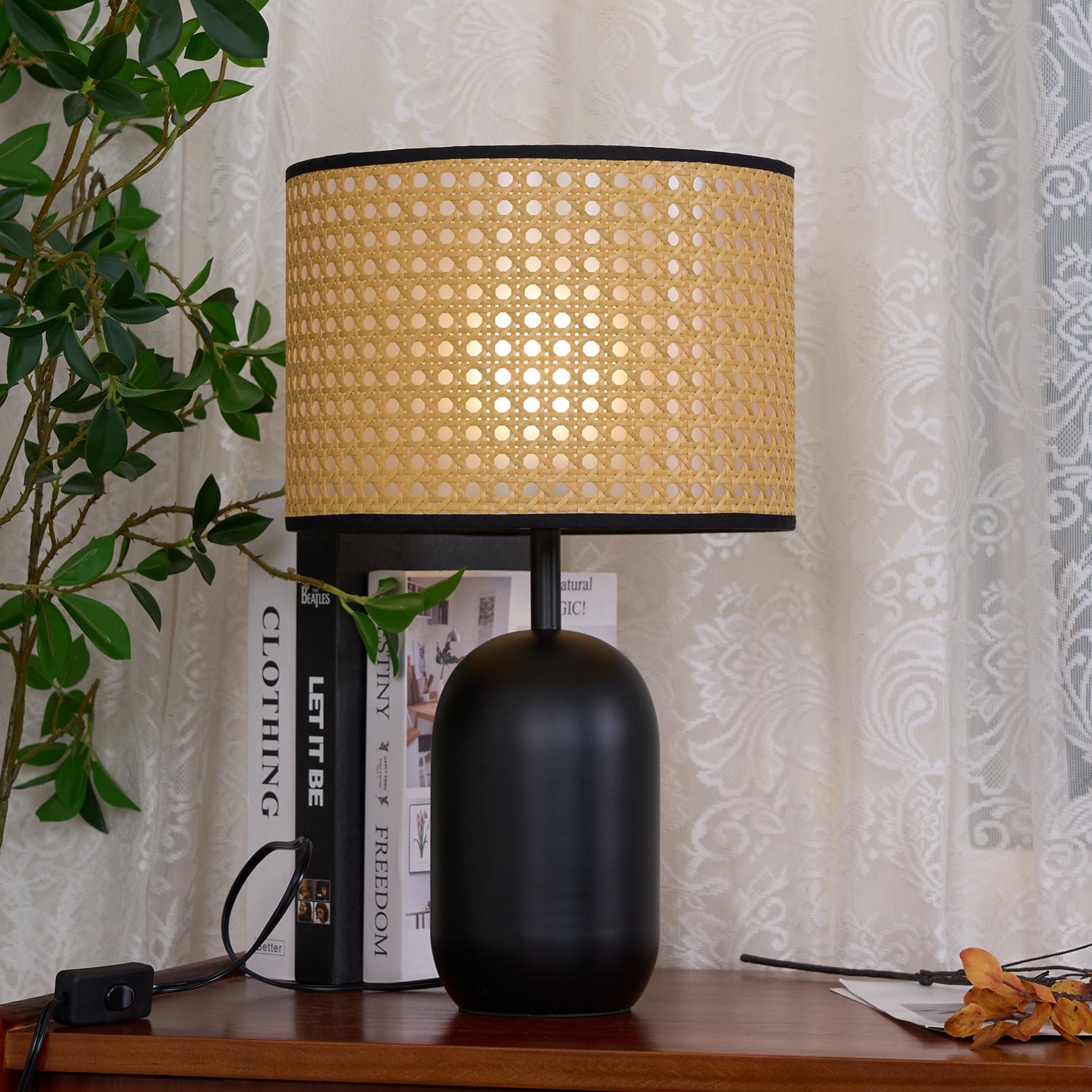 Nico Table Lamp - Blowlighting