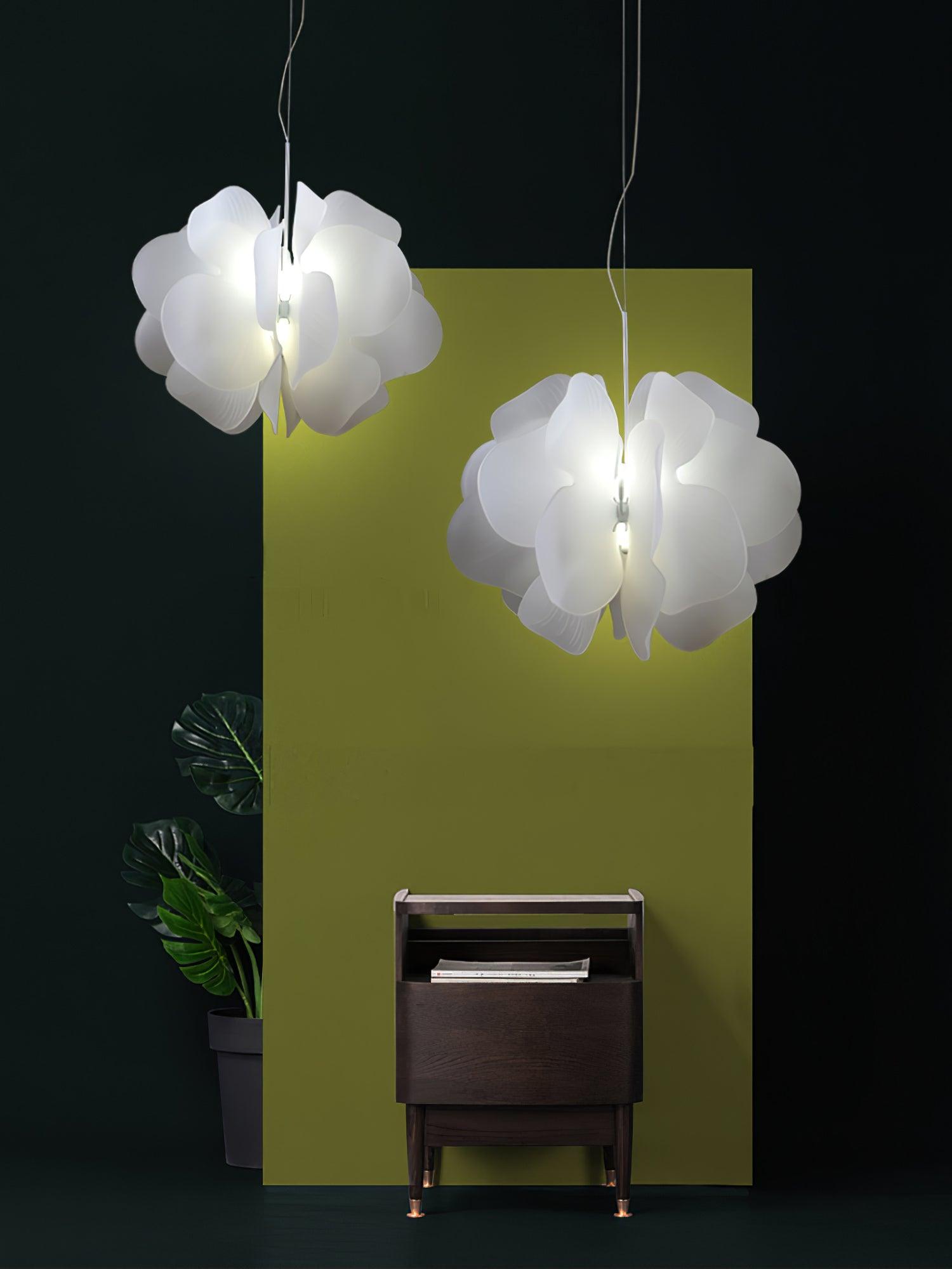 Nightbloom Pendant Lamp - Blowlighting
