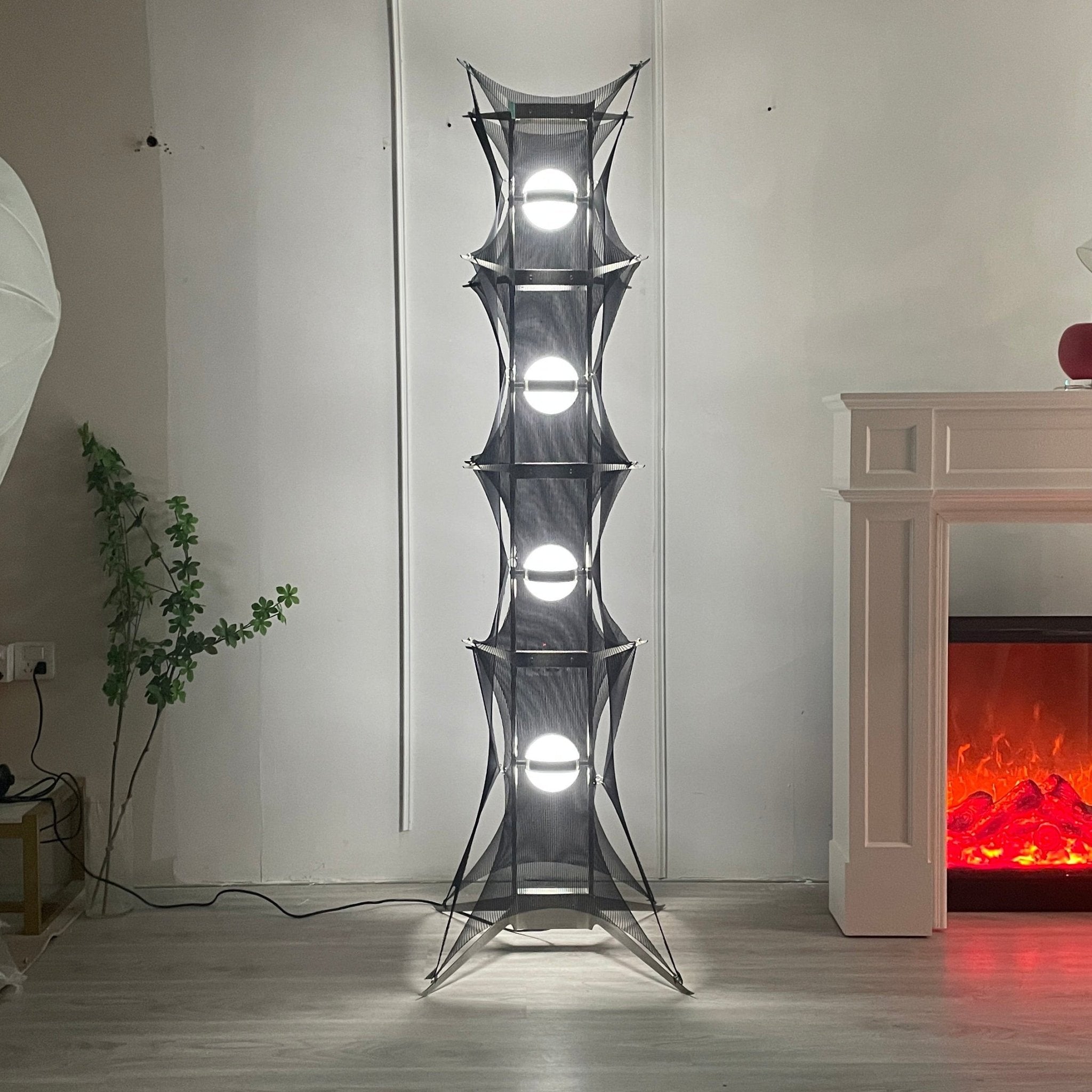 Noir Mesh Tower Floor Lamp - Blowlighting