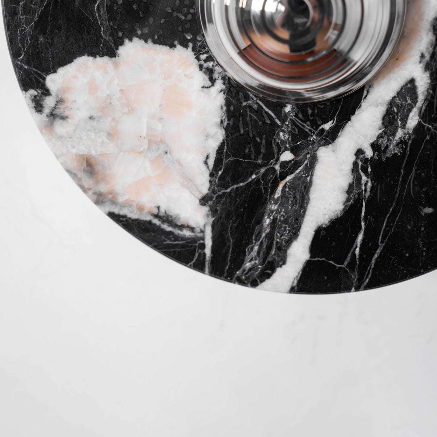 Daniel Modern Metal Wall Lamp - Blowlighting