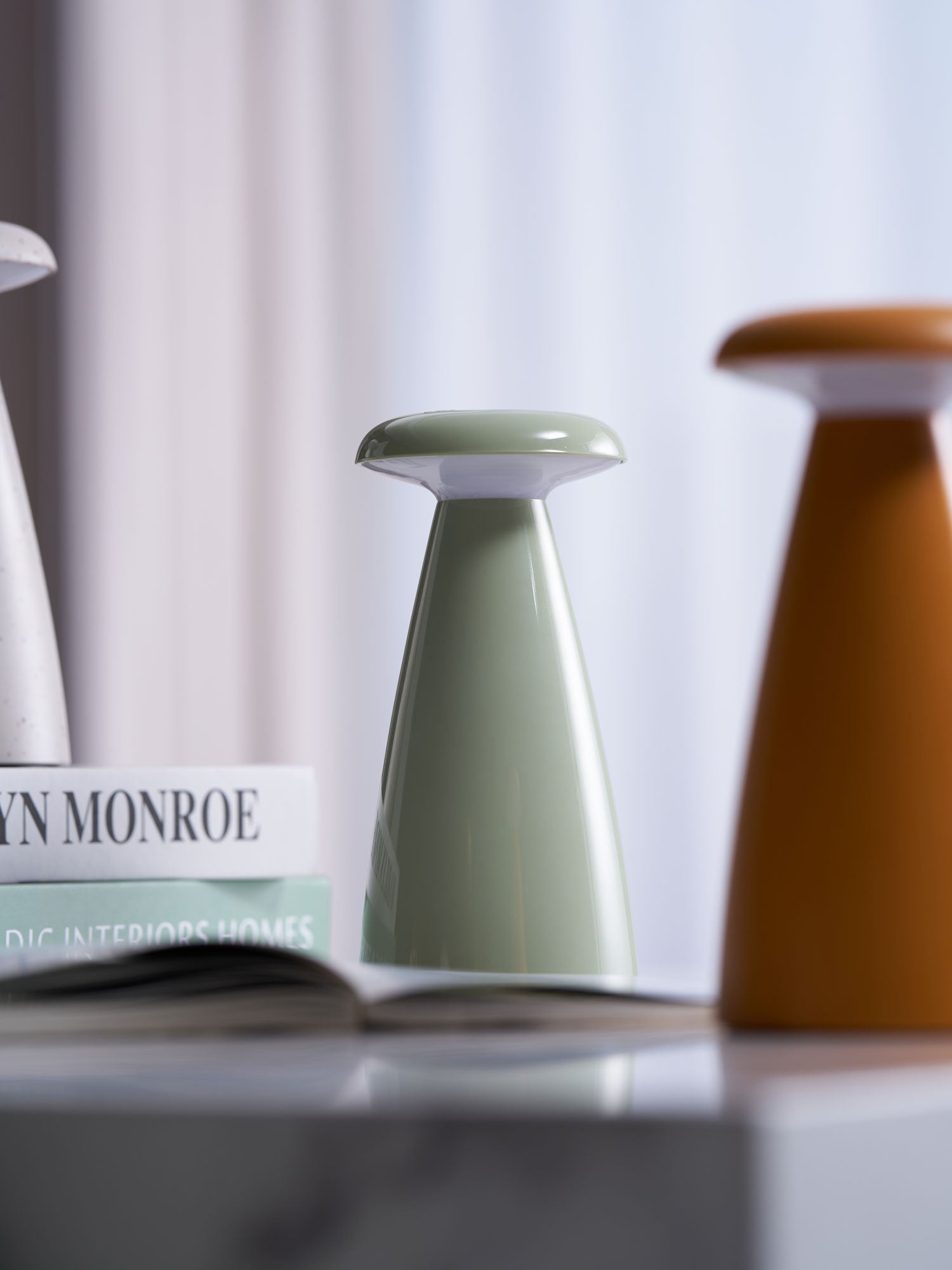 Noko Mushroom Rechargeable Table Lamp - Blowlighting