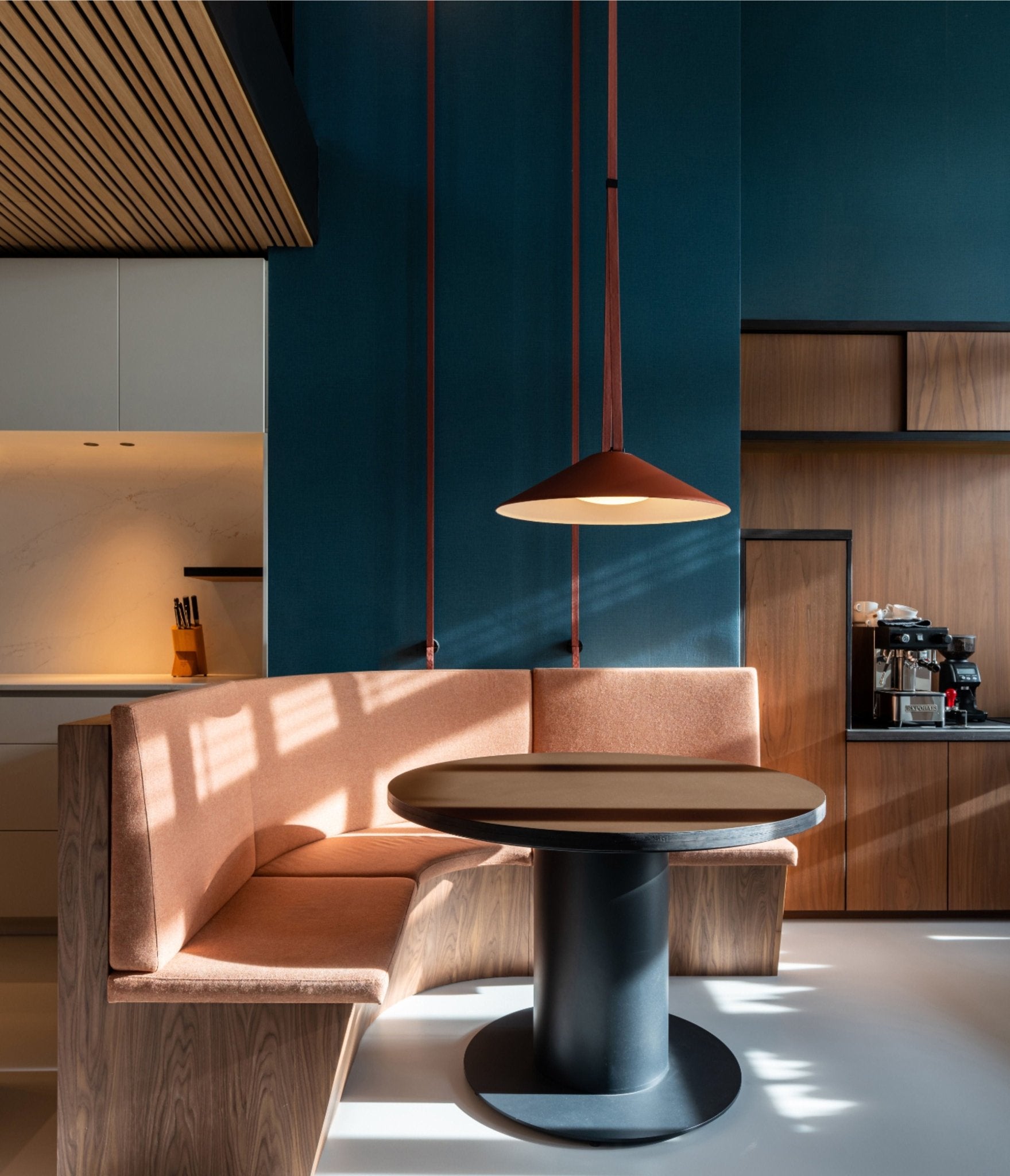 Nomar Canvas Pendant Light - Blowlighting