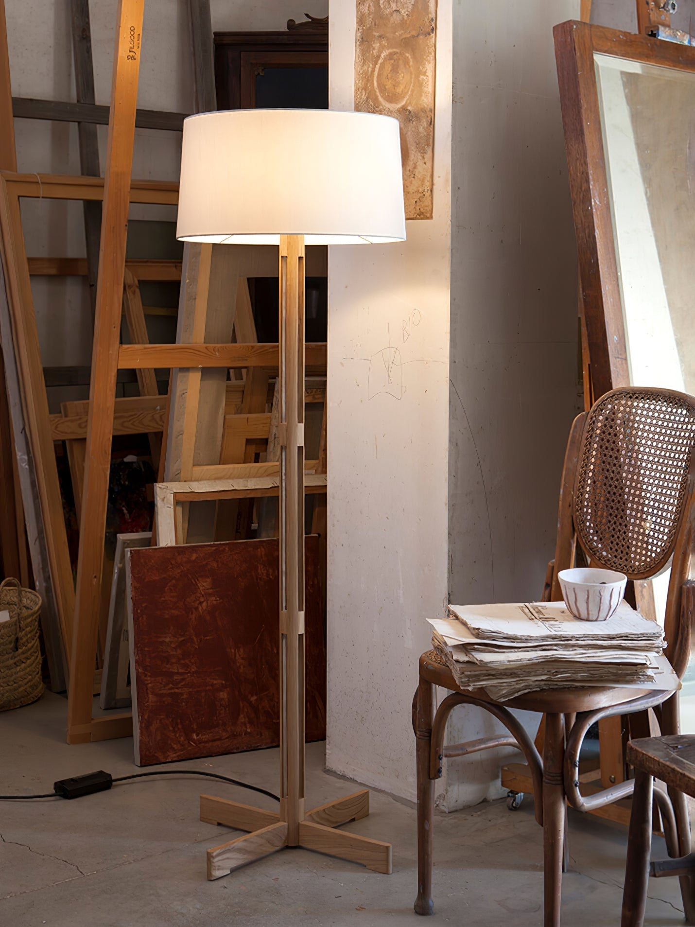 Nordic Frame Floor Lamp - Blowlighting