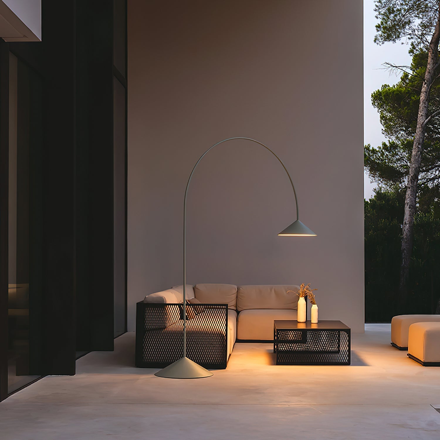 Civara Minimalist Metal Floor Lamp - Blowlighting