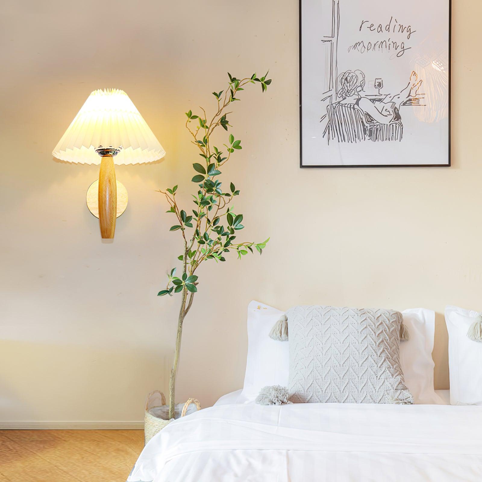 Lincoln Modern Wood Wall Lamp - Blowlighting