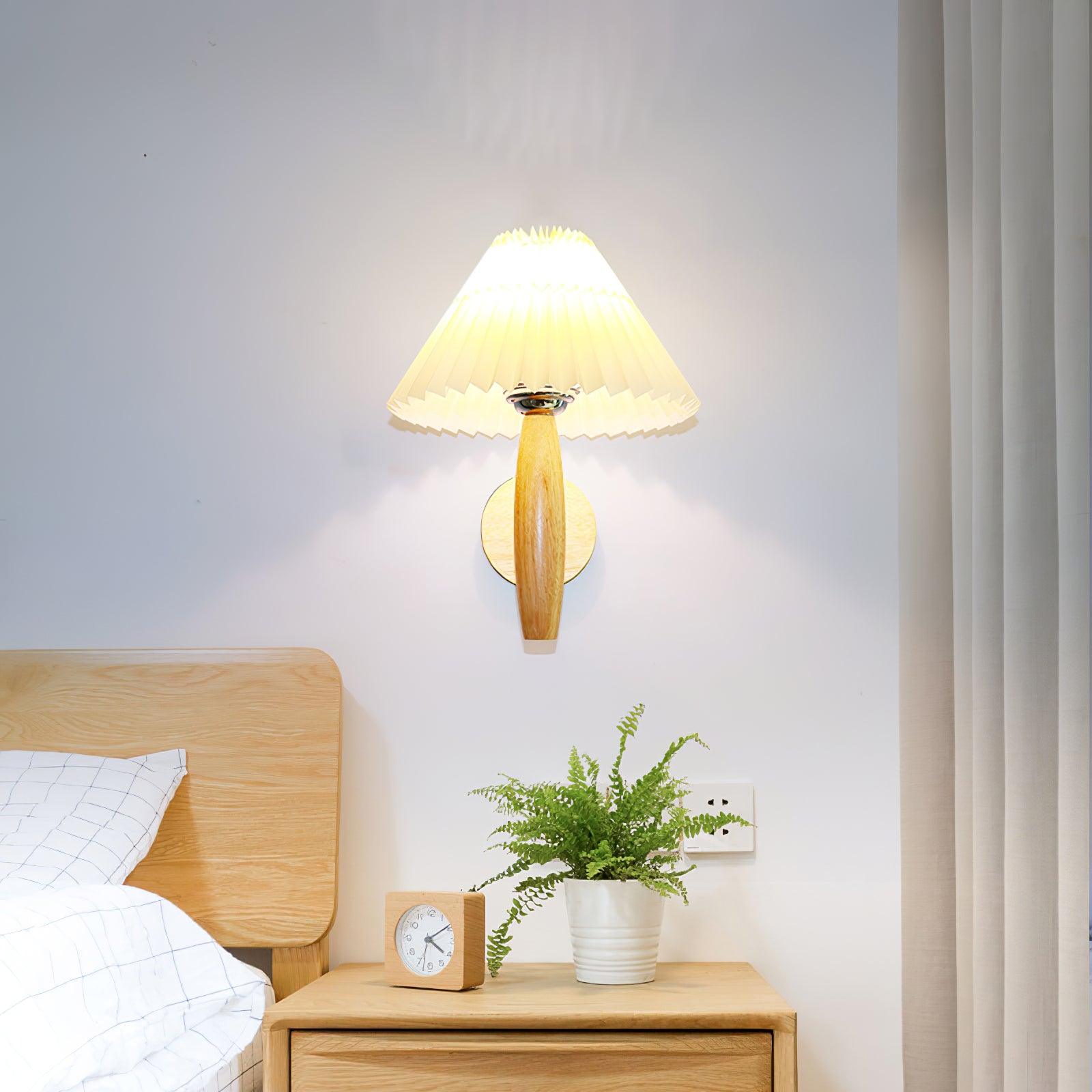 Lincoln Modern Wood Wall Lamp - Blowlighting