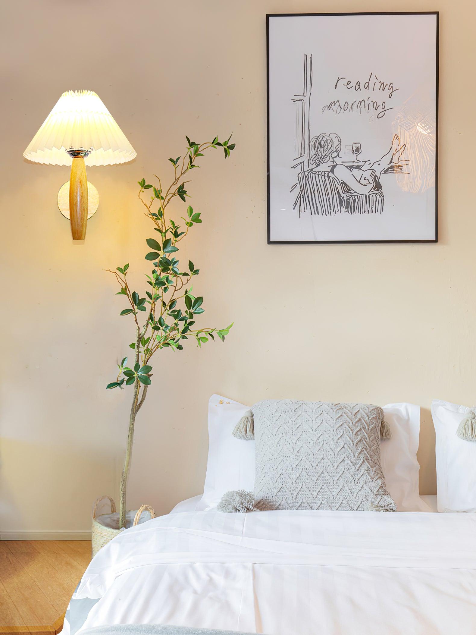 Lincoln Modern Wood Wall Lamp - Blowlighting