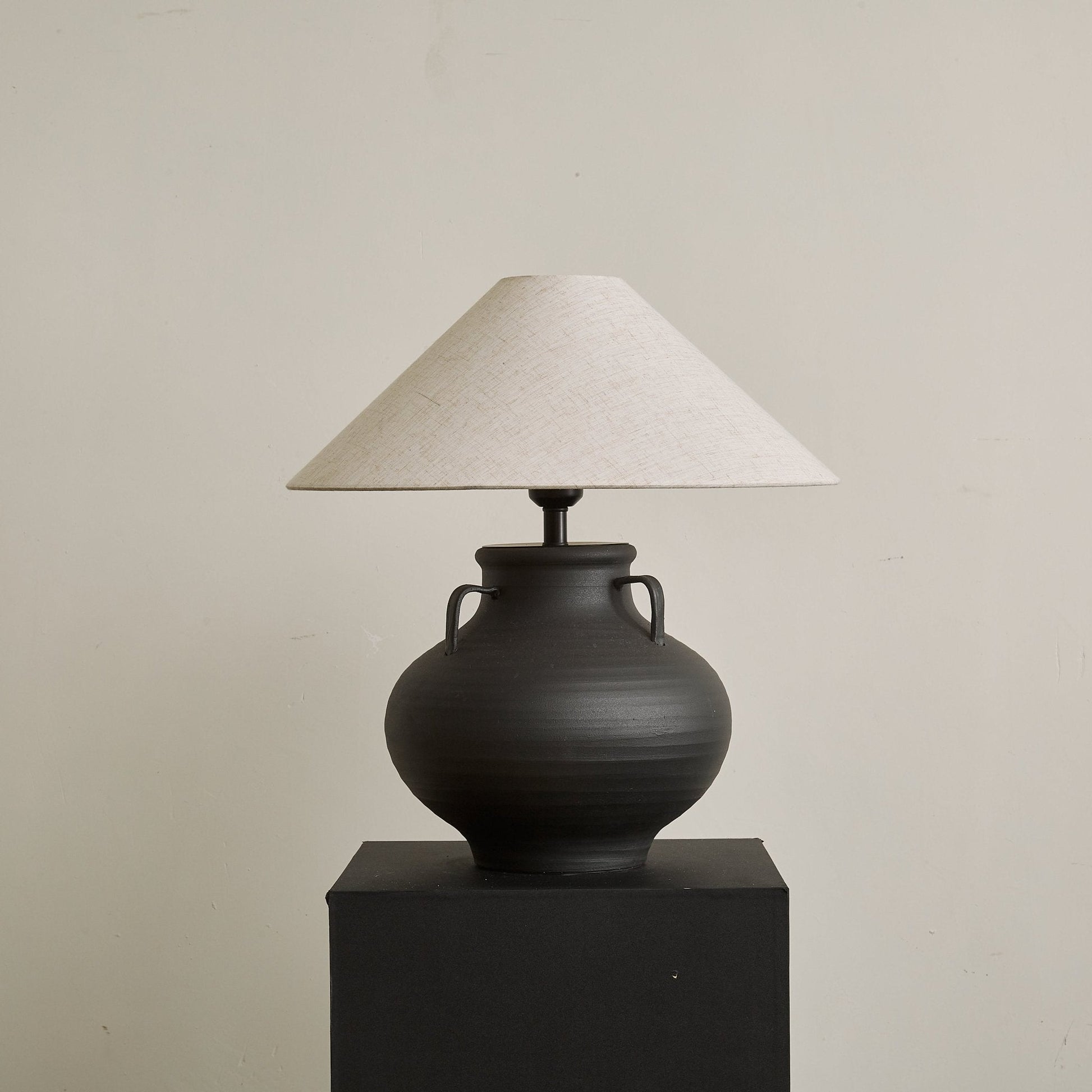 Obscura Table Lamp - Blowlighting