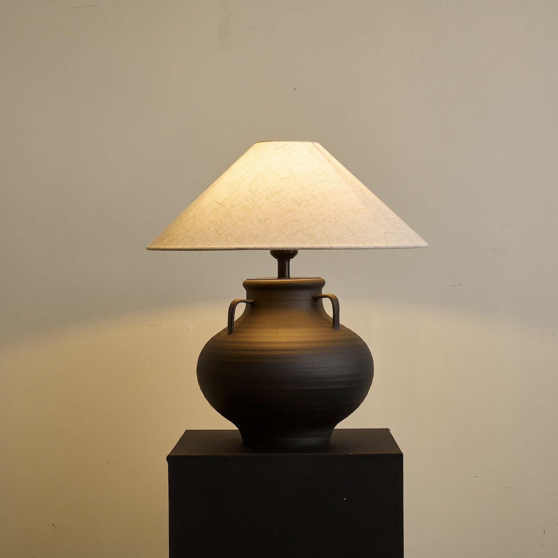 Obscura Table Lamp - Blowlighting