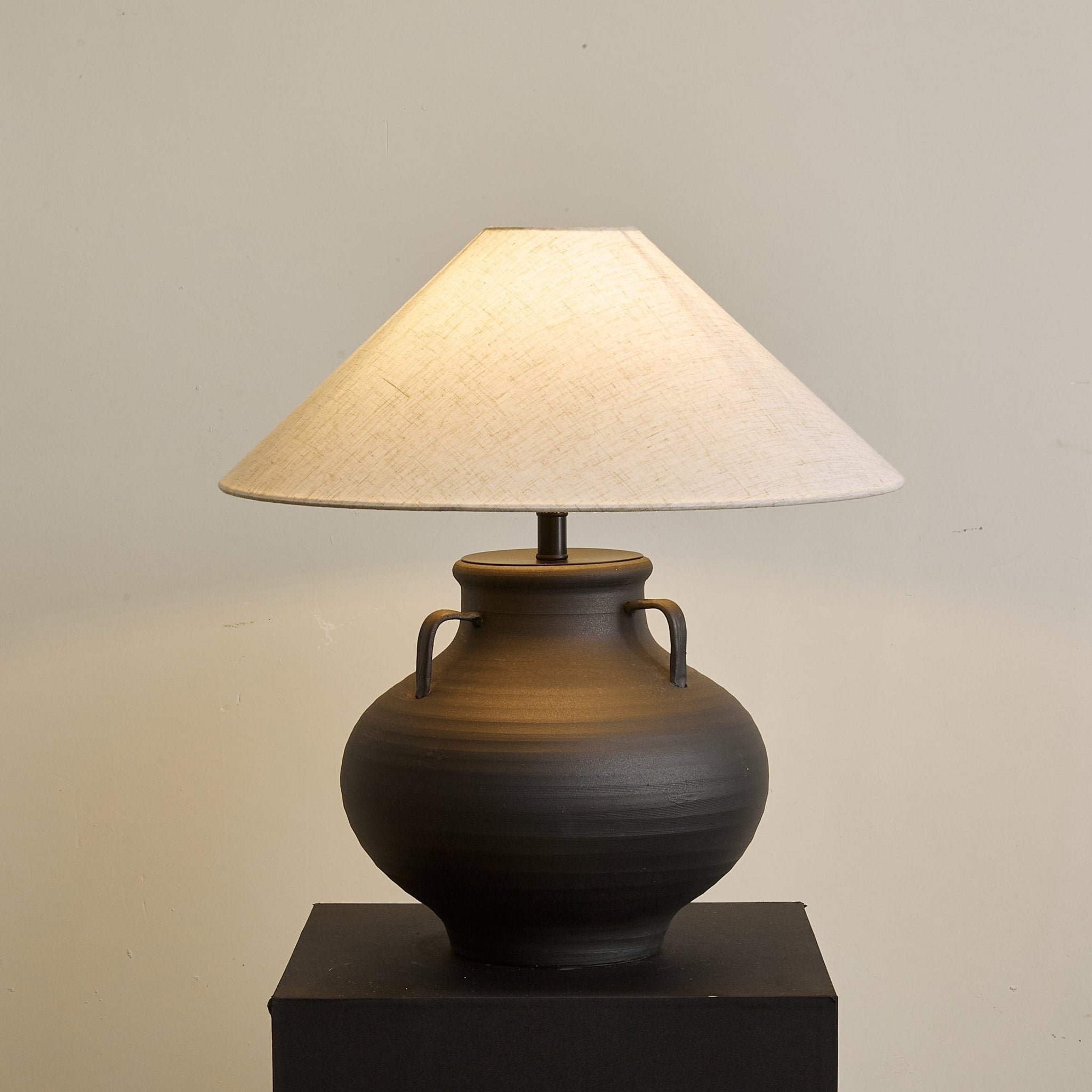 Obscura Table Lamp - Blowlighting