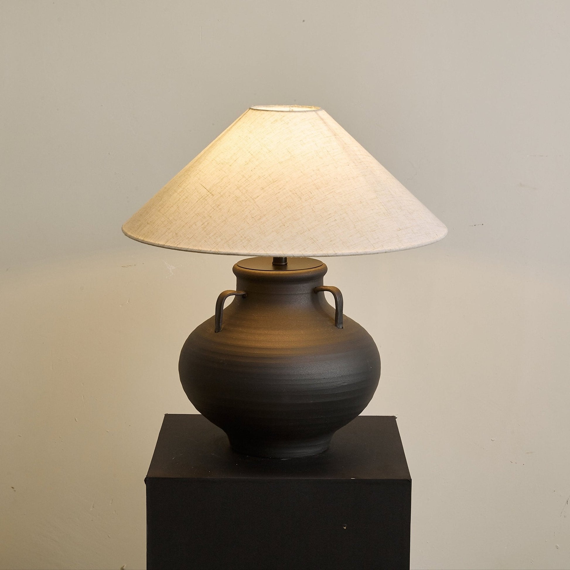 Obscura Table Lamp - Blowlighting
