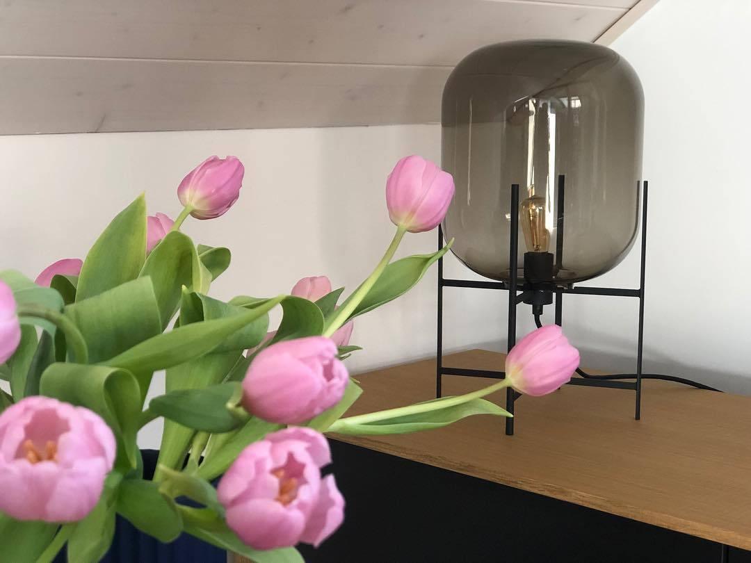 Oda Table Lamp - Blowlighting