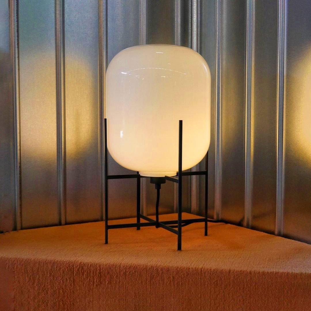 Oda Table Lamp - Blowlighting