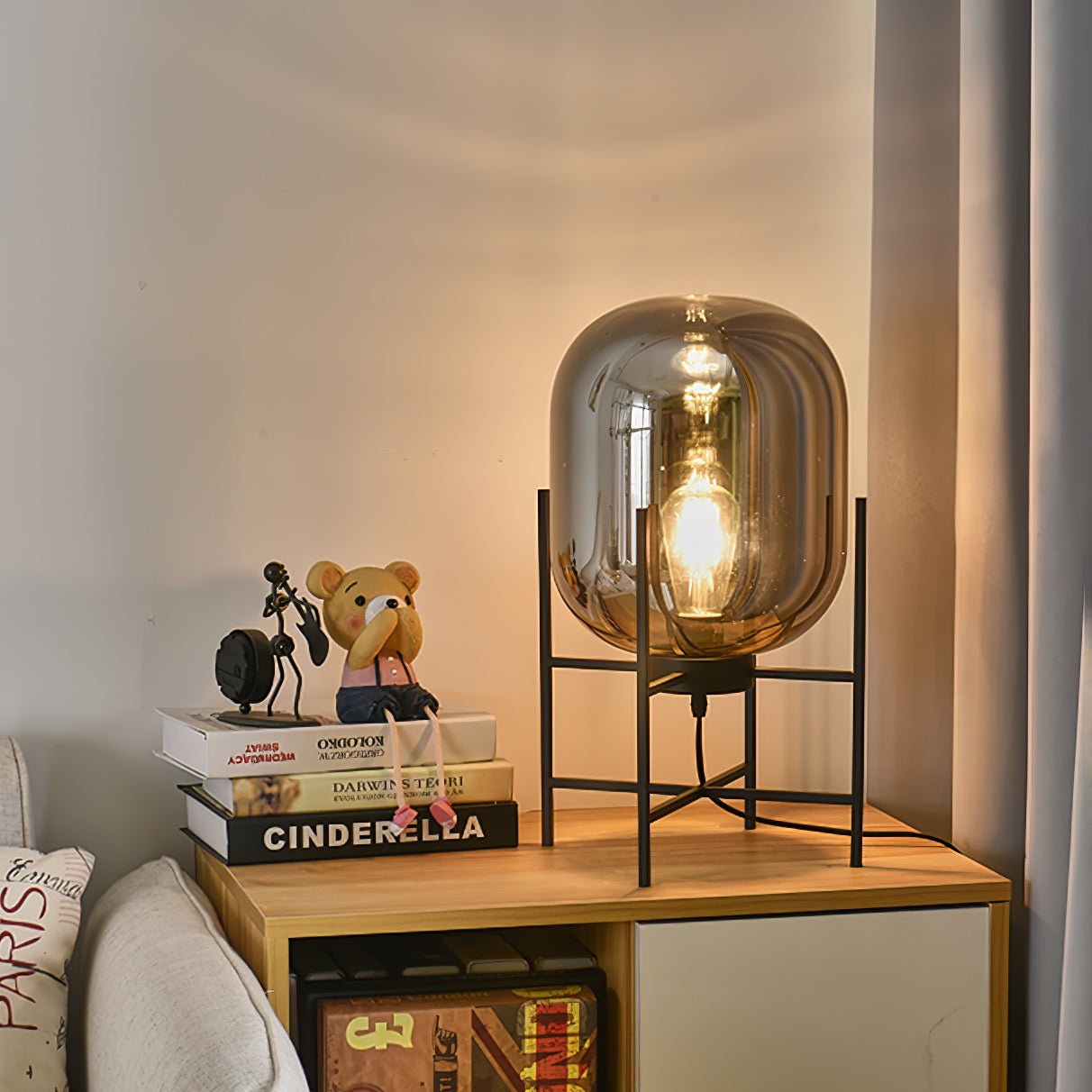 Oda Table Lamp - Blowlighting