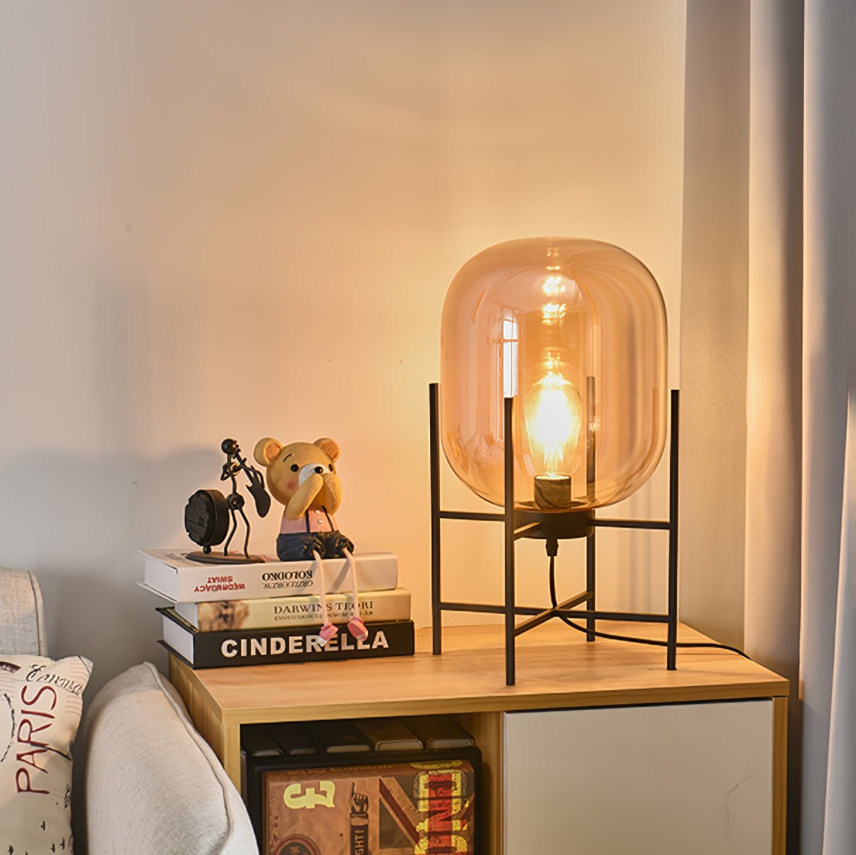 Oda Table Lamp - Blowlighting