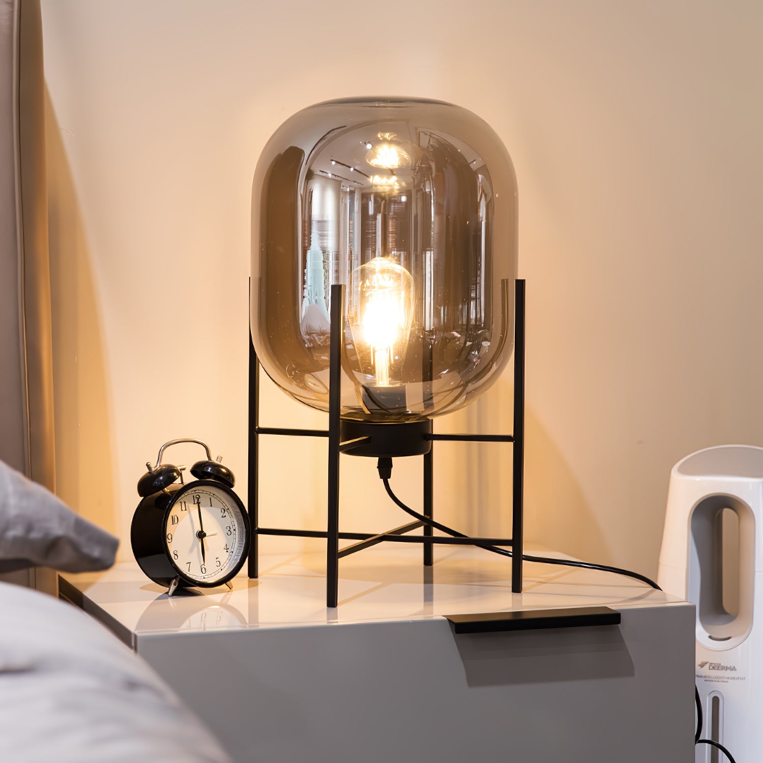Oda Table Lamp - Blowlighting
