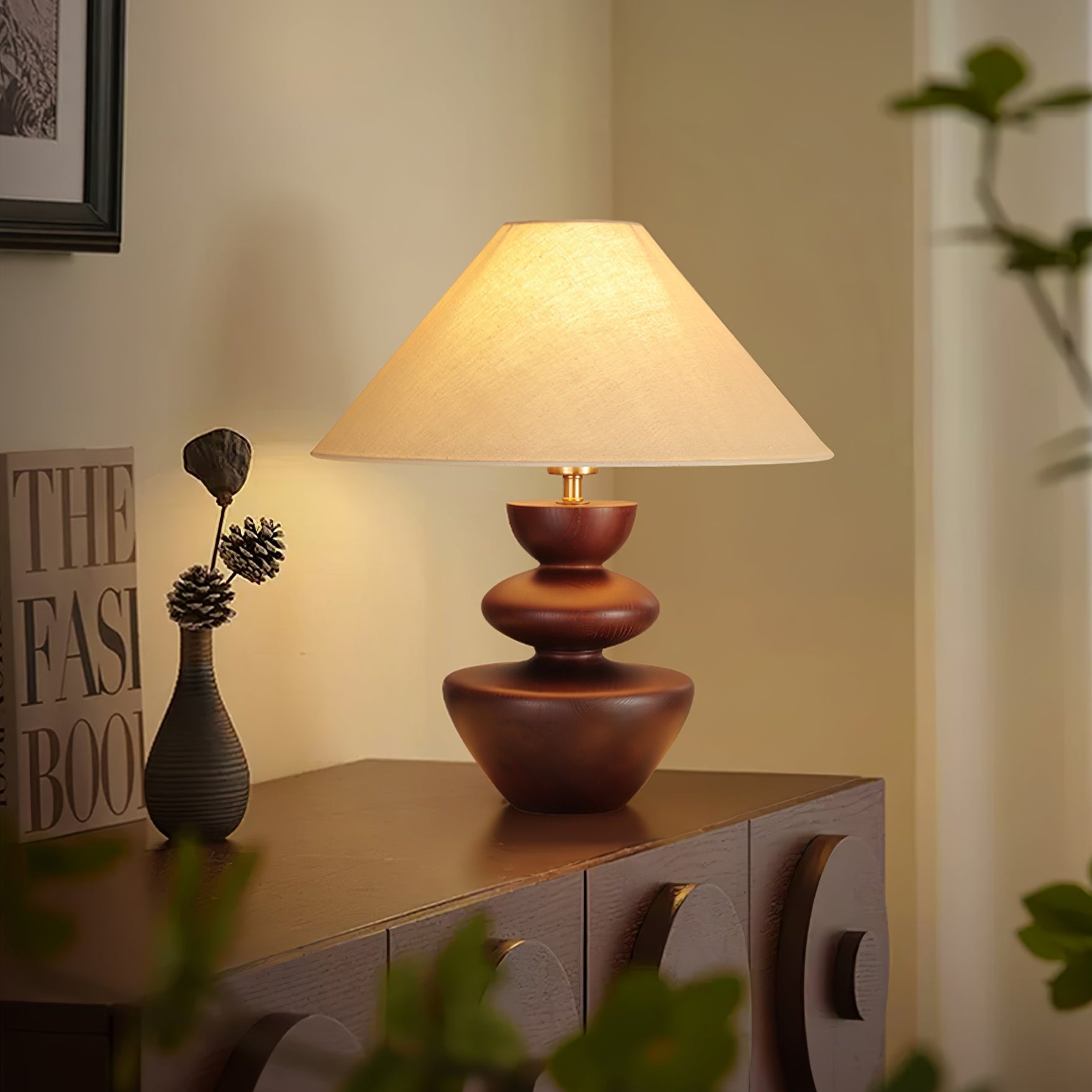 Ombra Totem Table Lamp - Blowlighting