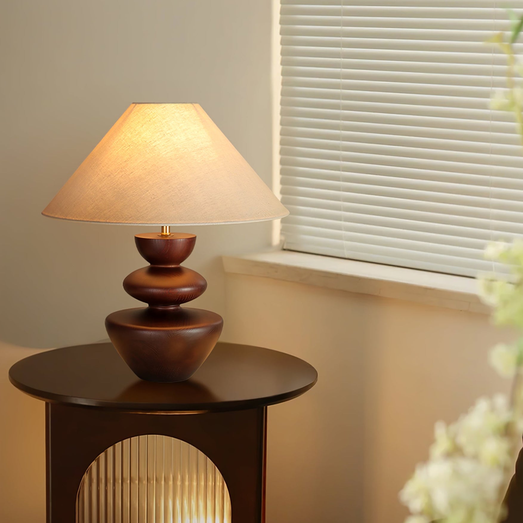Ombra Totem Table Lamp - Blowlighting