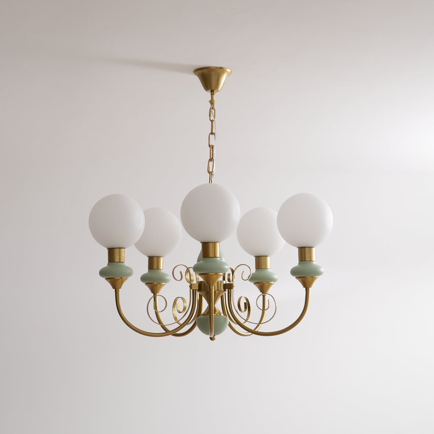 Onyx Chandelier - Blowlighting