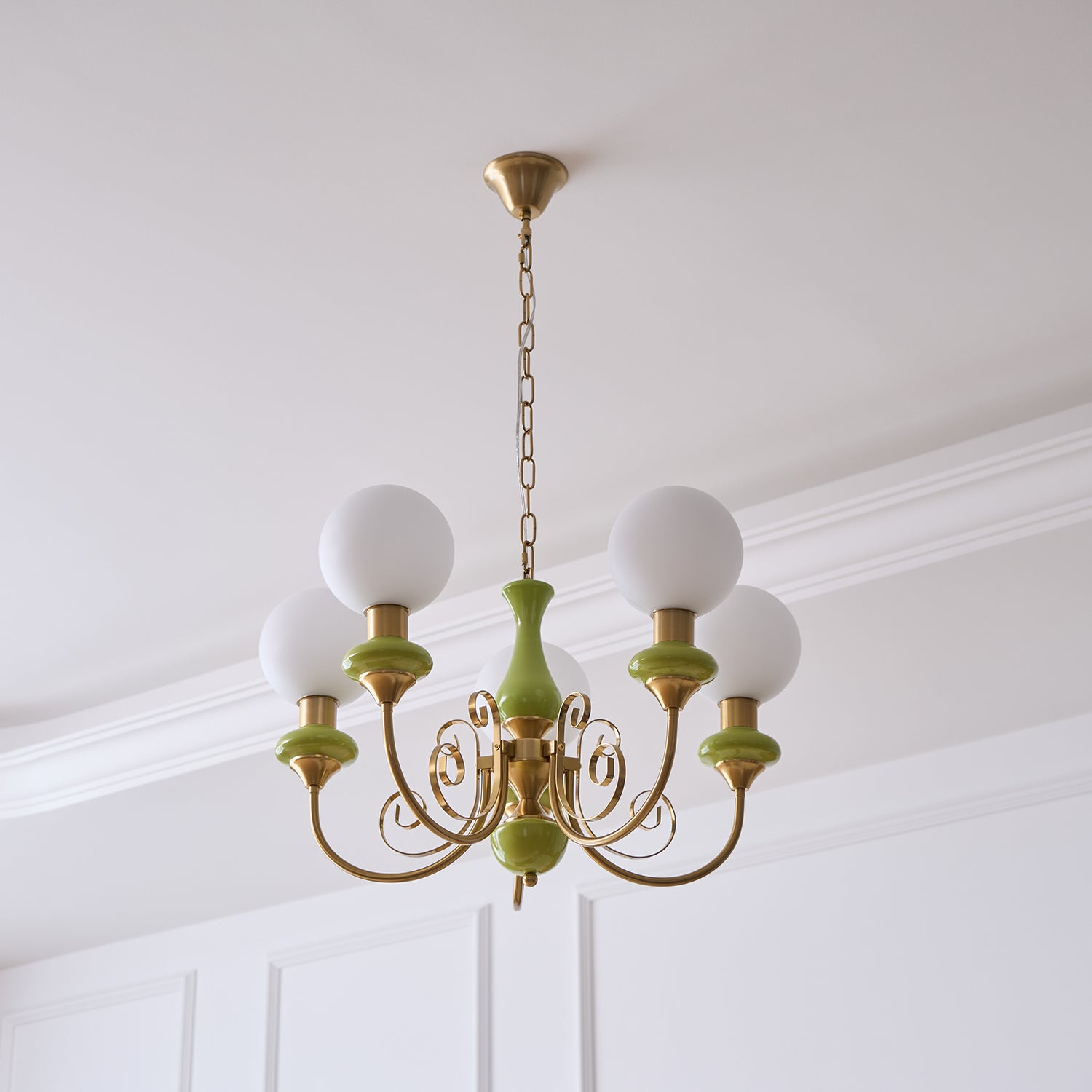 Onyx Chandelier - Blowlighting