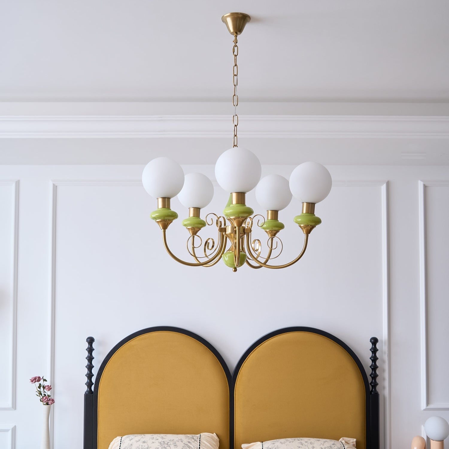 Onyx Chandelier - Blowlighting