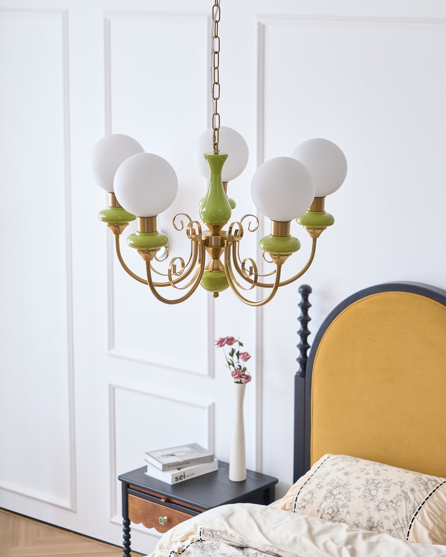 Onyx Chandelier - Blowlighting