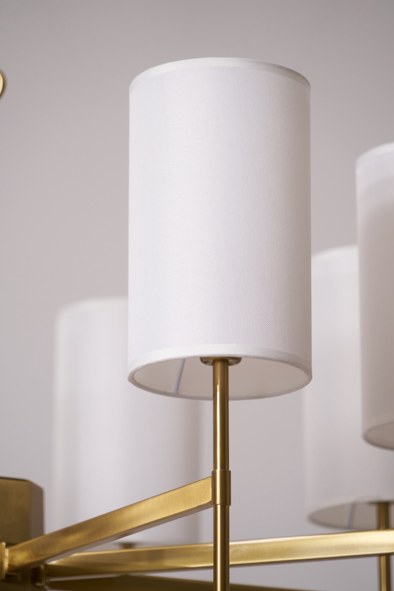 Brilliancess Brass Chandelier - Blowlighting