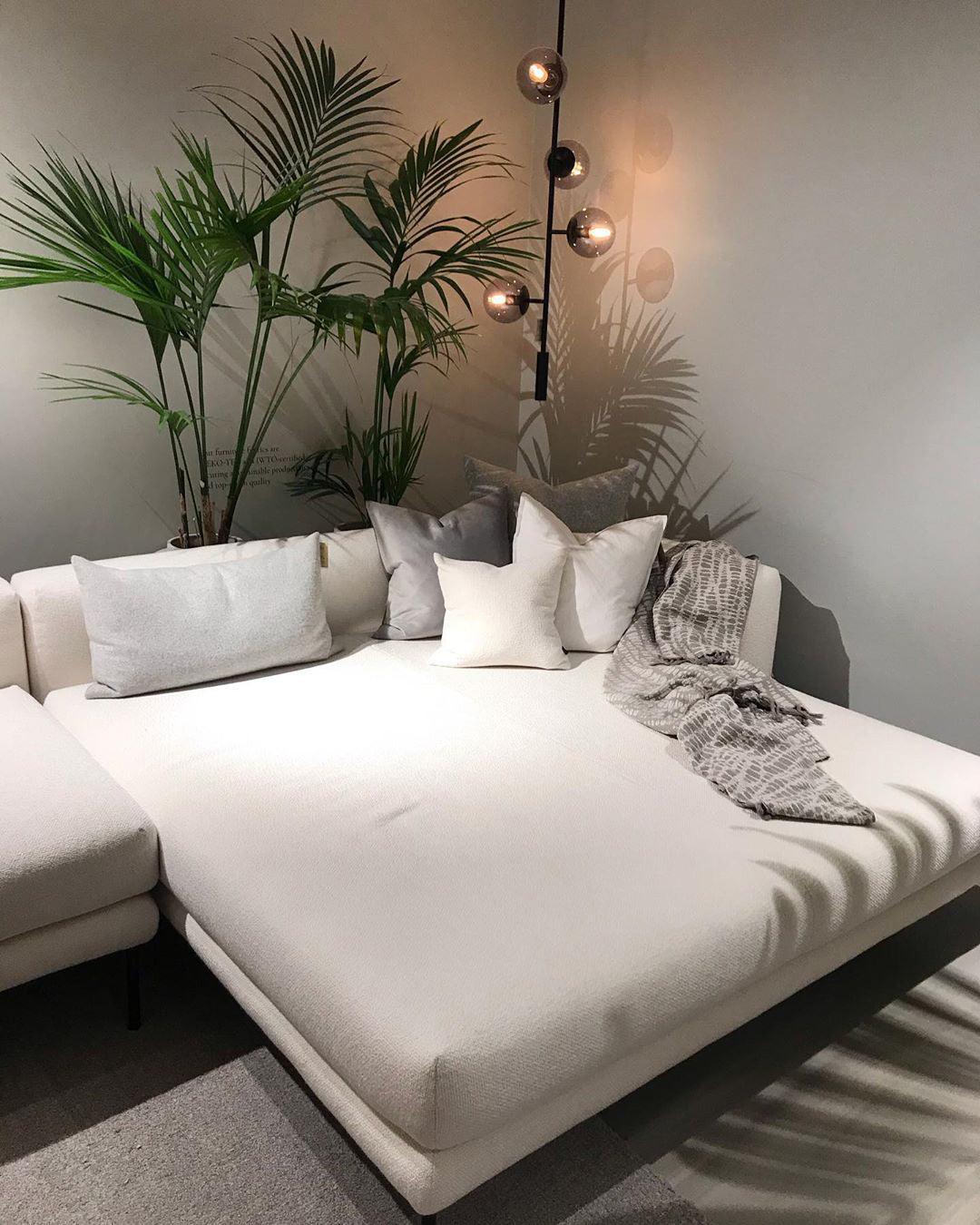 Orb Pendant Light - Blowlighting