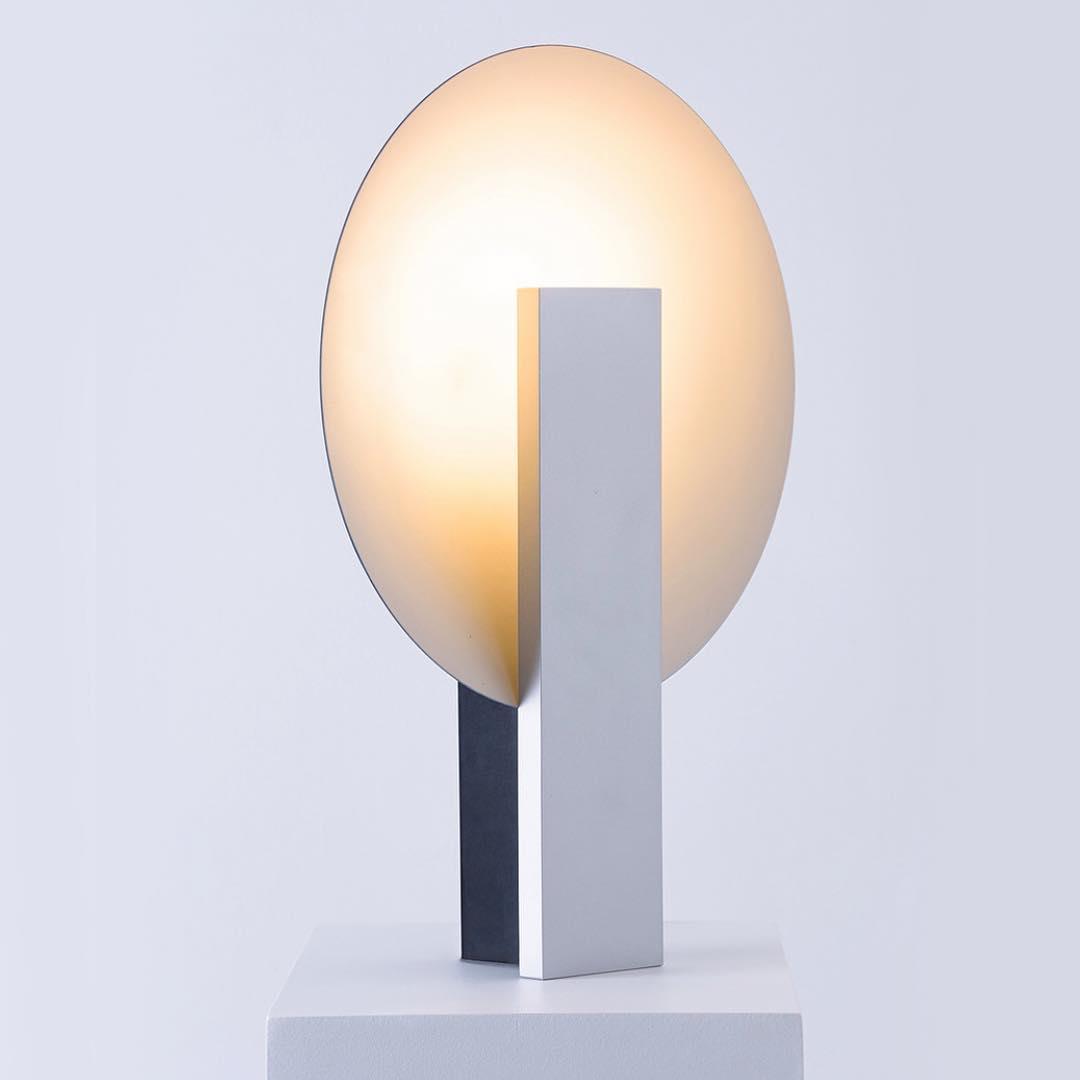 Orbe Table Lamp - Blowlighting