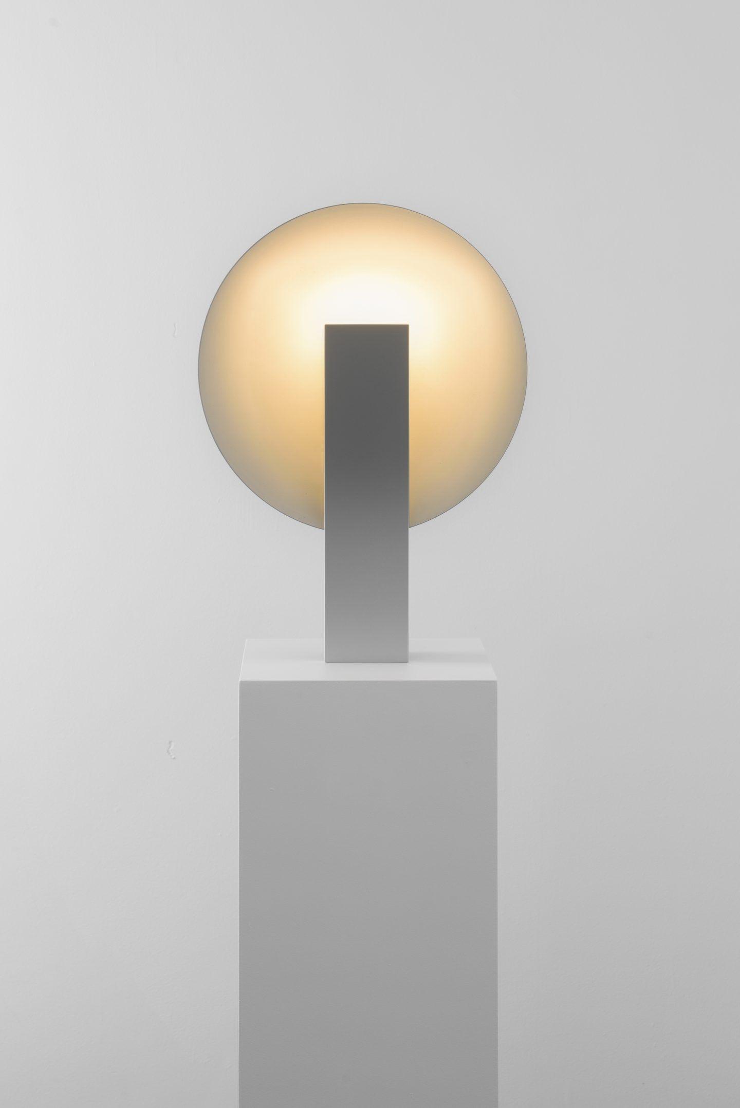 Orbe Table Lamp - Blowlighting