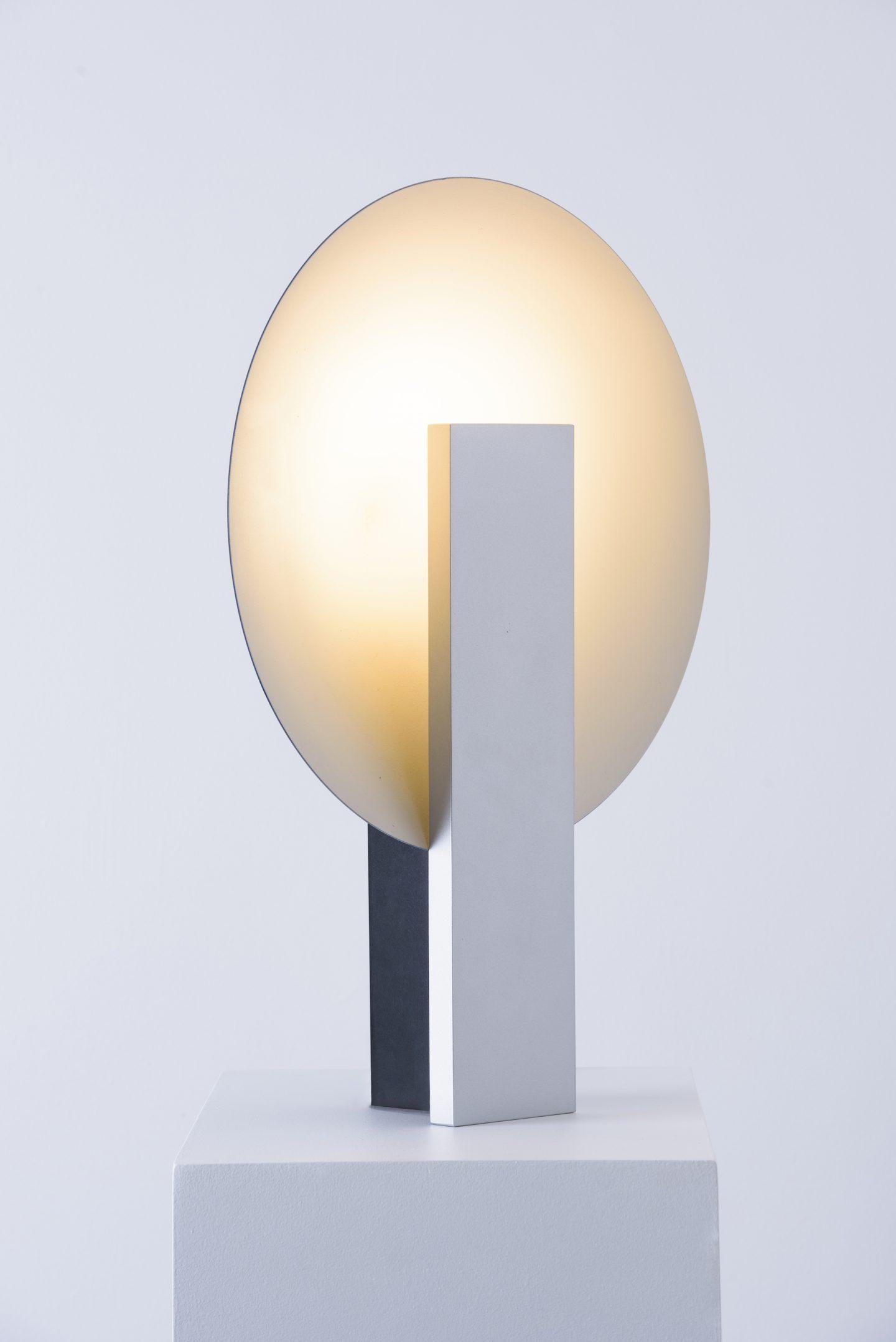 Orbe Table Lamp - Blowlighting