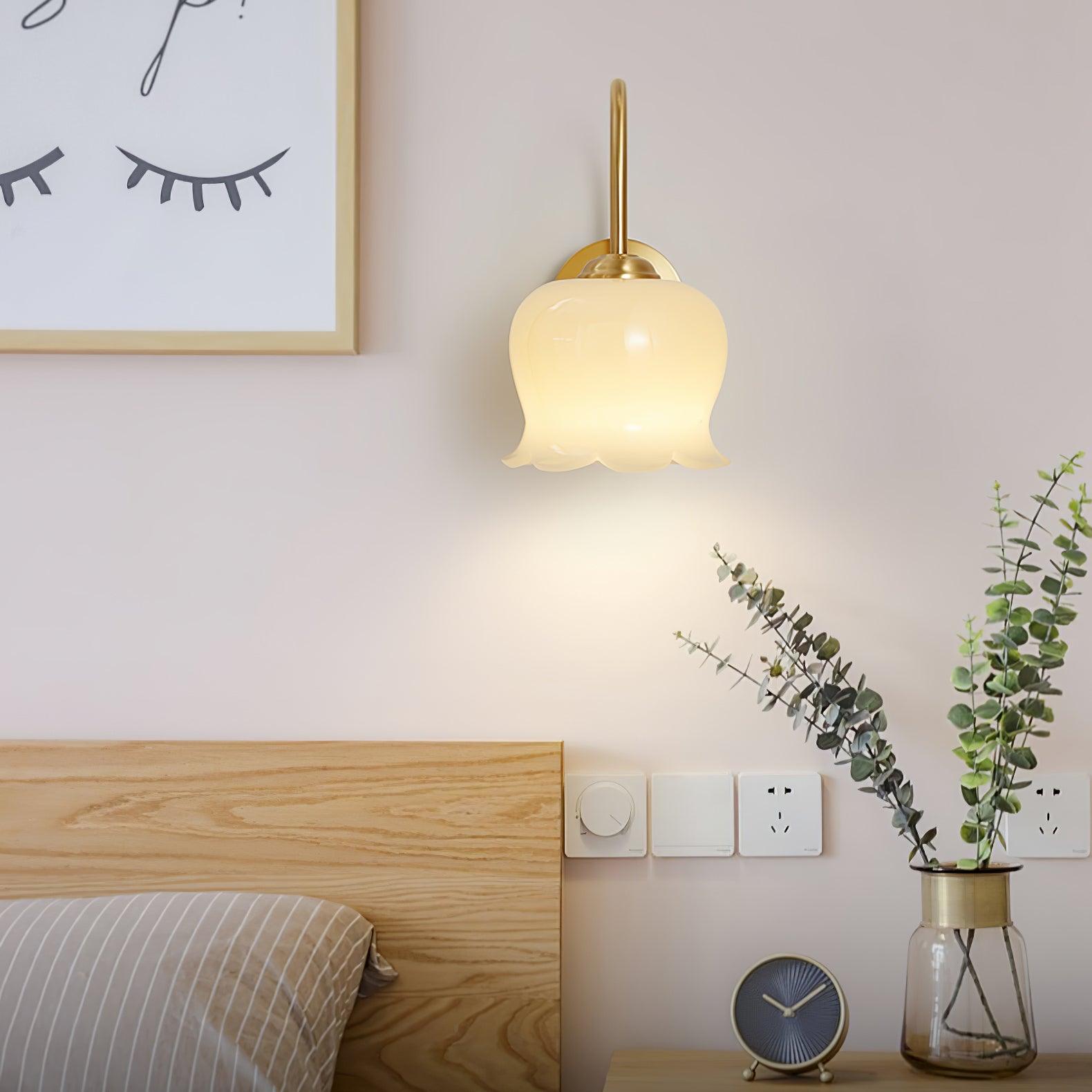 Orchids Wall Lamp - Blowlighting