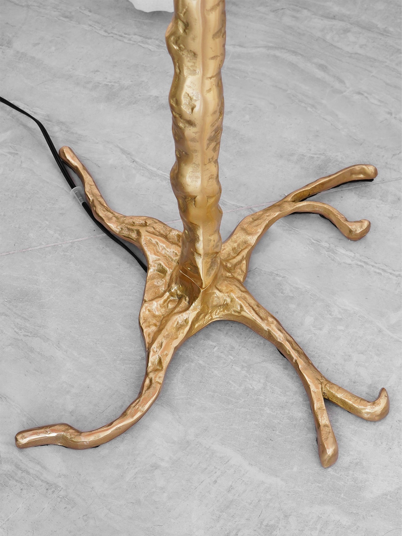 Ostrich Feather Brass Floor Lamp - Blowlighting