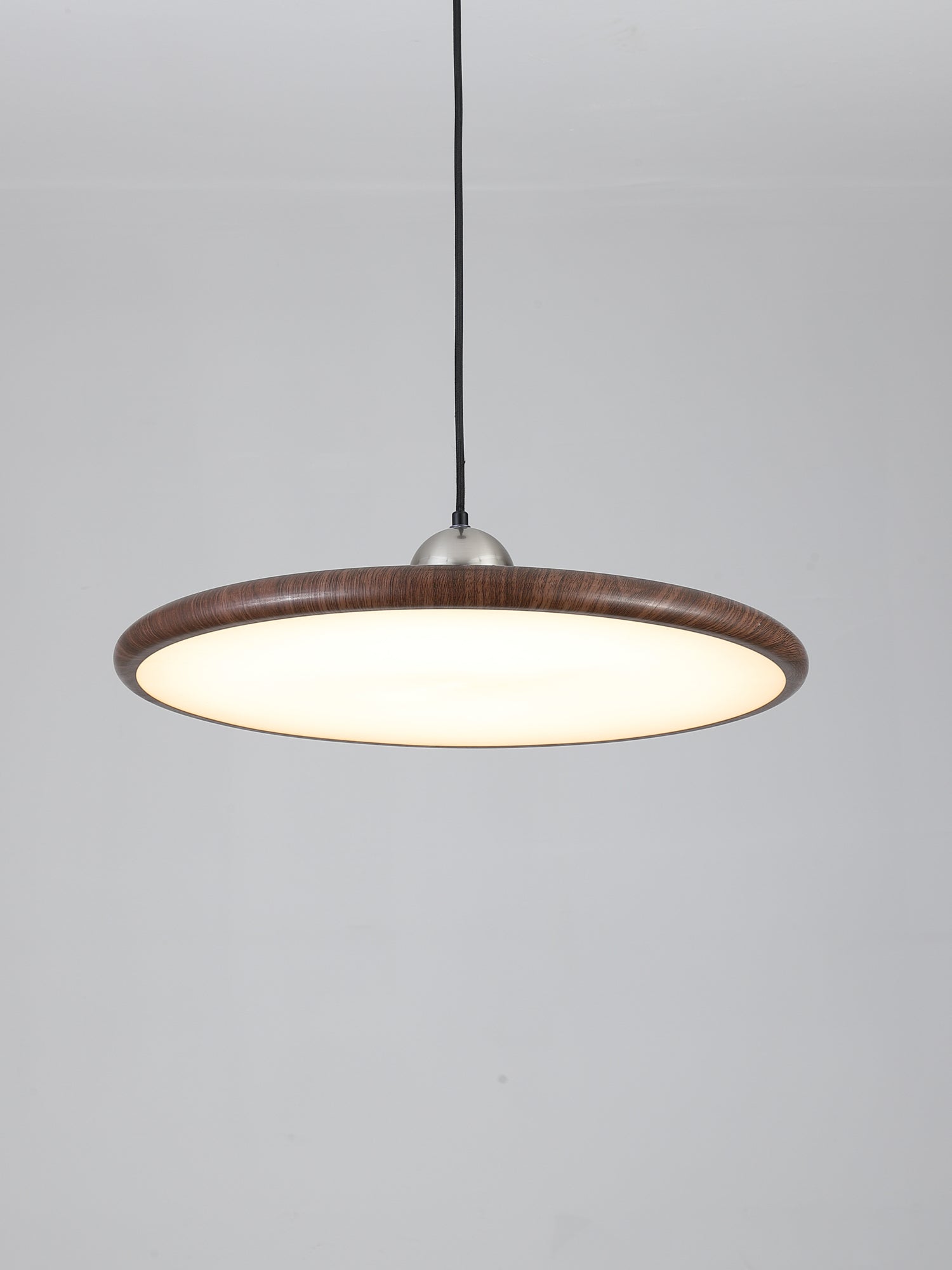Chole Minimalist Metal Pendant Light - Blowlighting