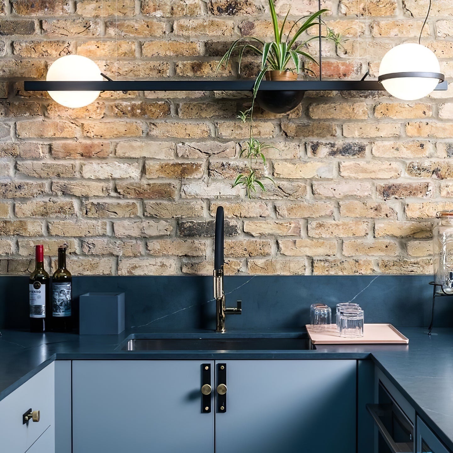 Solstice Wall Light - Blowlighting