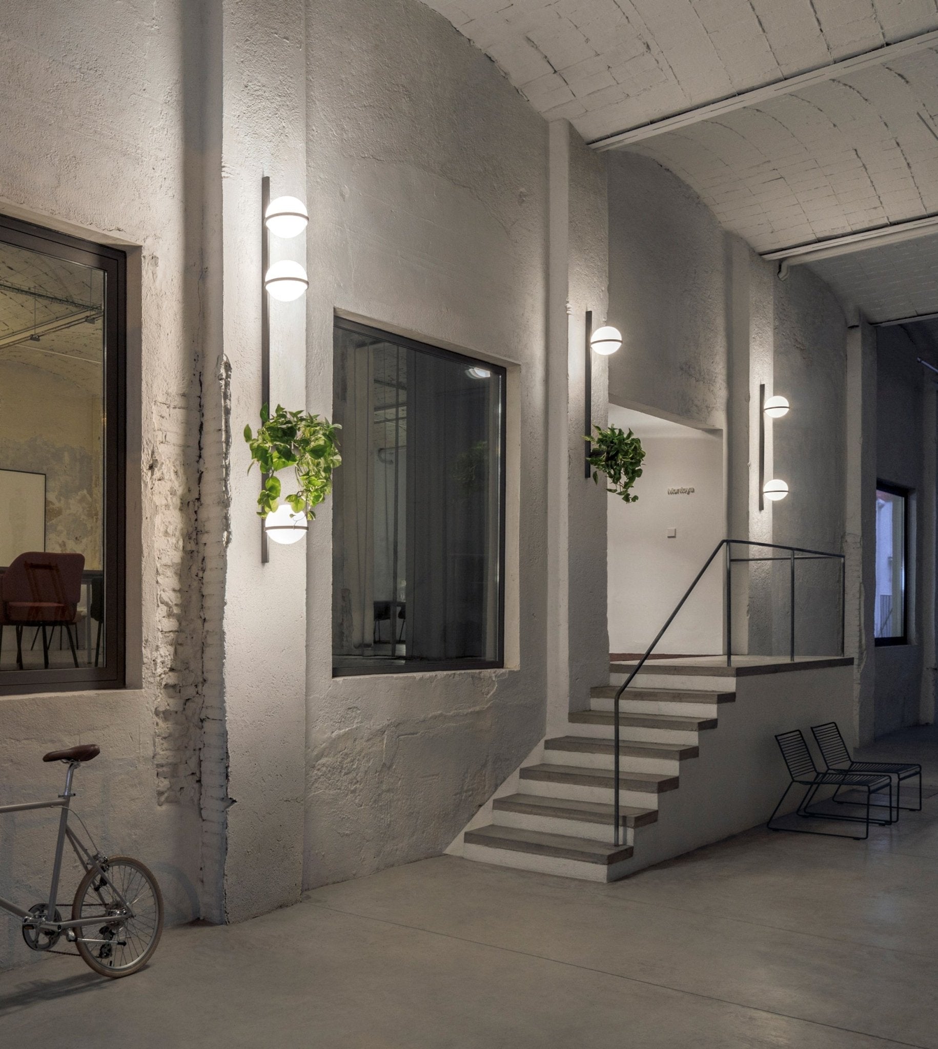 Solstice Wall Light - Blowlighting