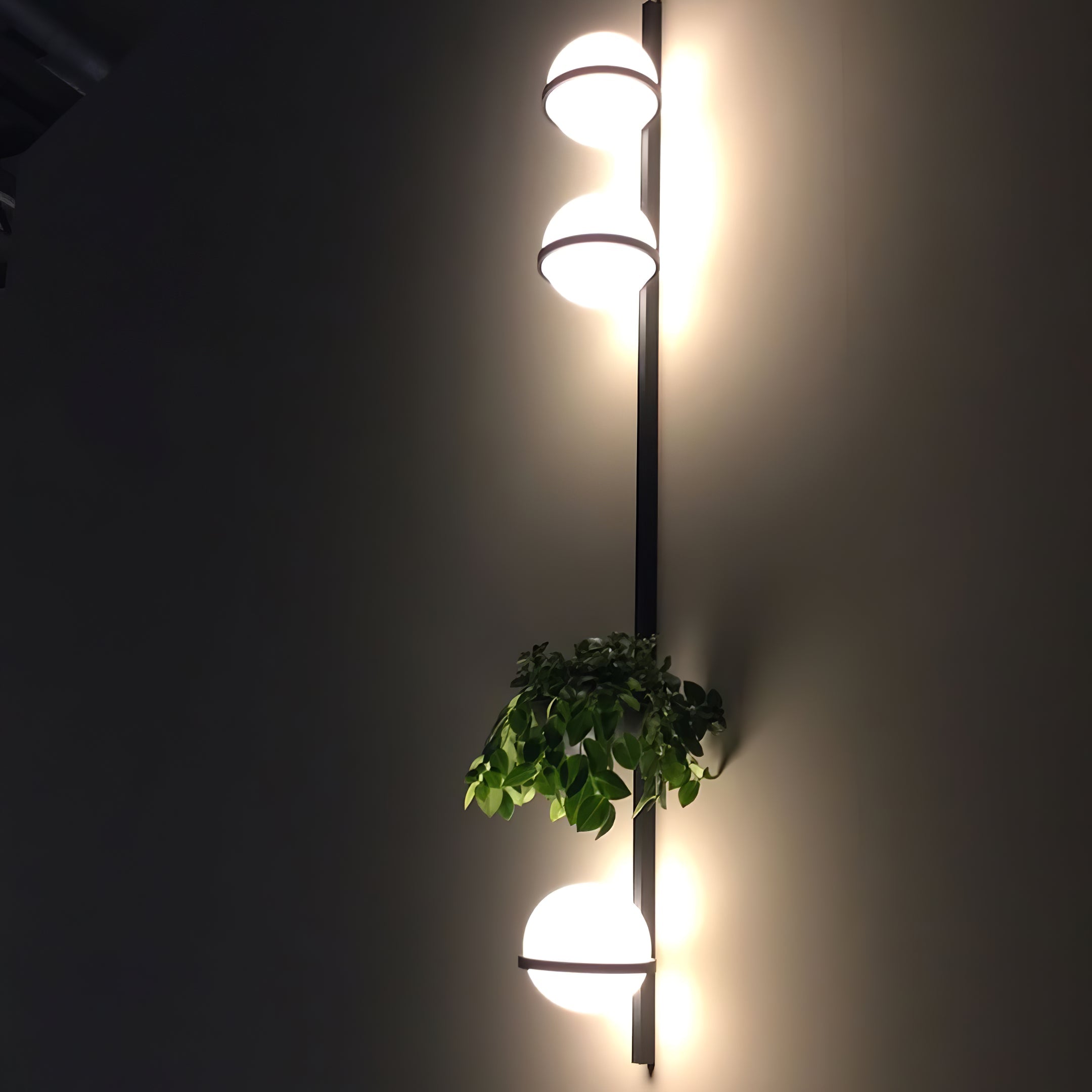 Solstice Wall Light - Blowlighting