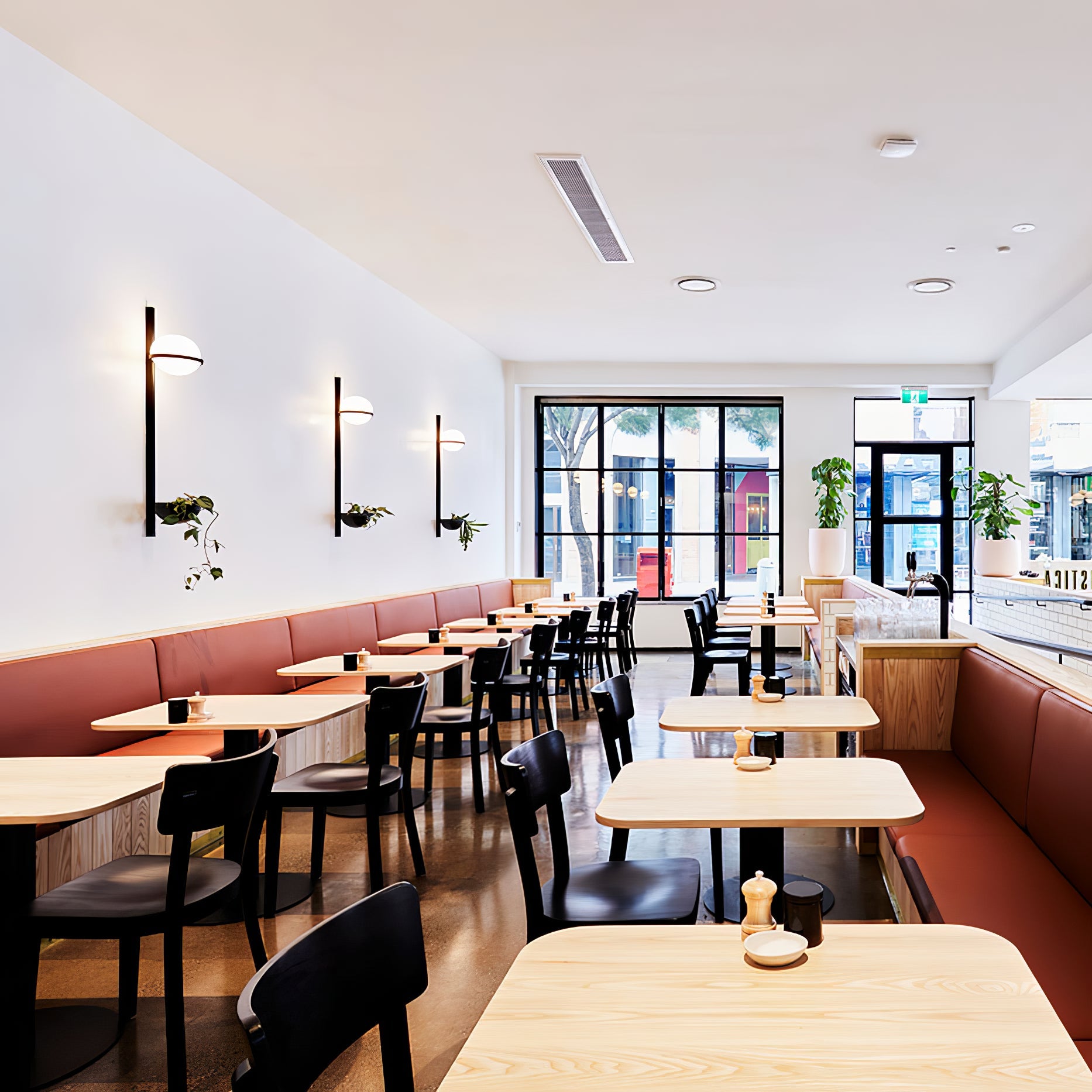 Solstice Wall Light - Blowlighting