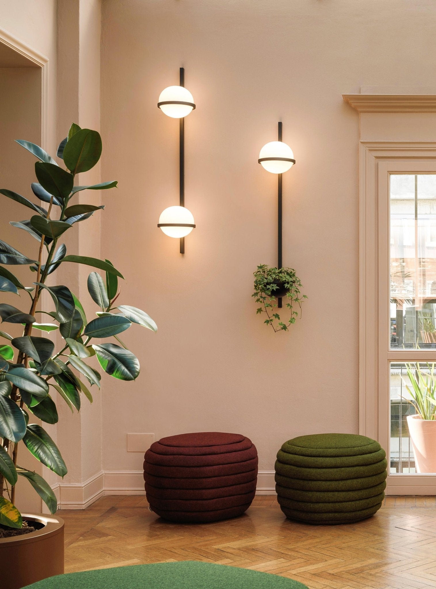 Solstice Wall Light - Blowlighting