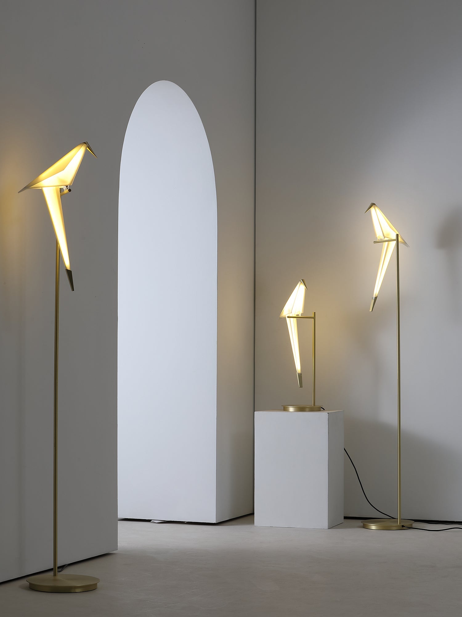 Paper Crane Bird Floor Lamp - Blowlighting