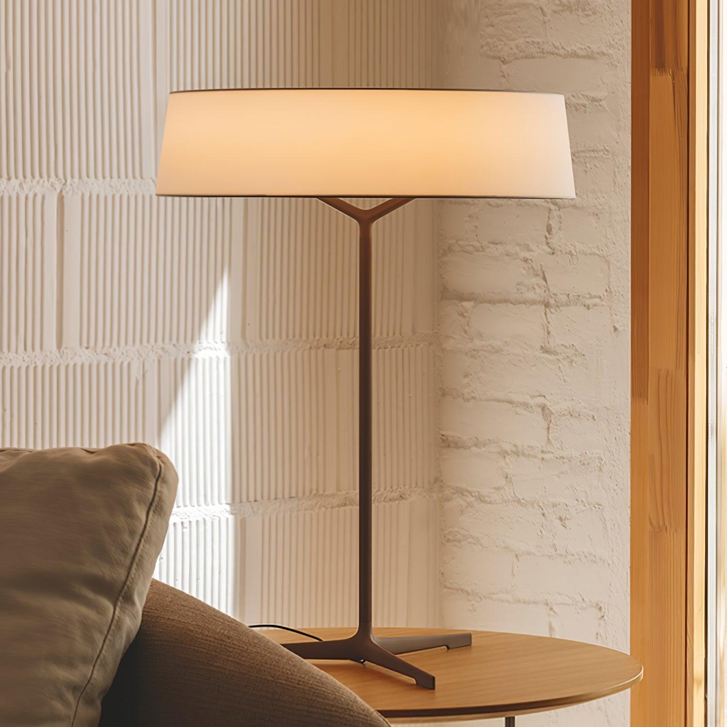 Dama Table Lamp - Blowlighting