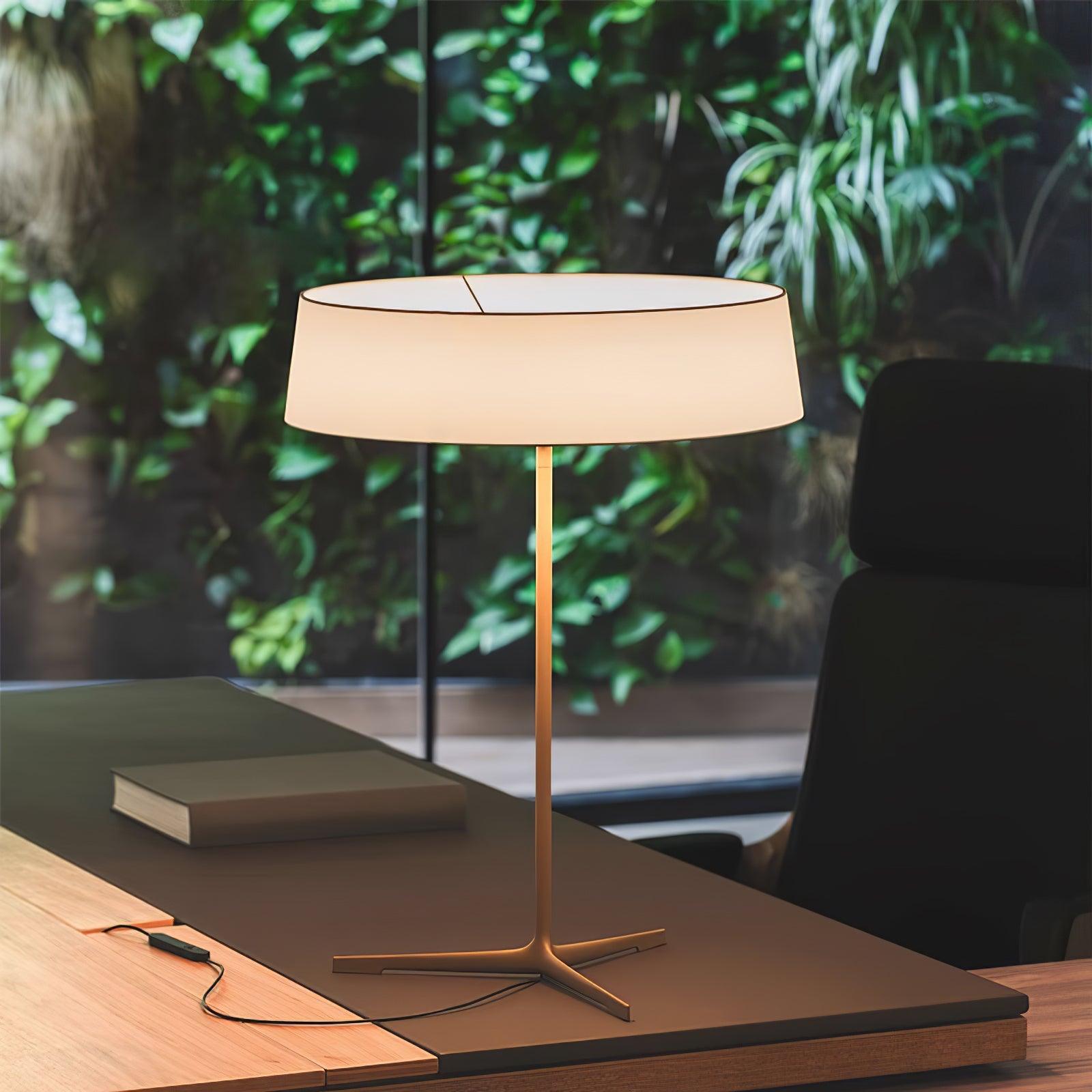 Dama Table Lamp - Blowlighting